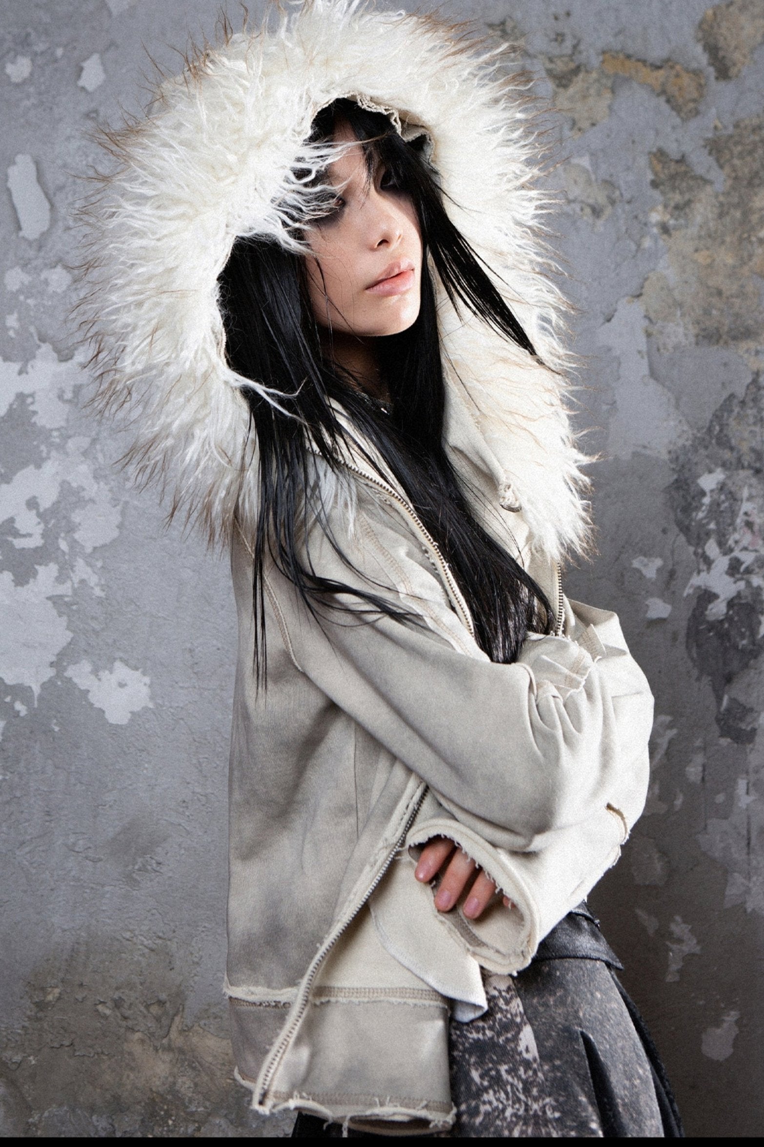 Veste de capot en fourrure en arctique