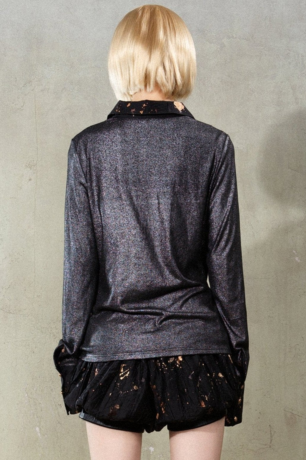 Cardigan du bouton de drapé de perle