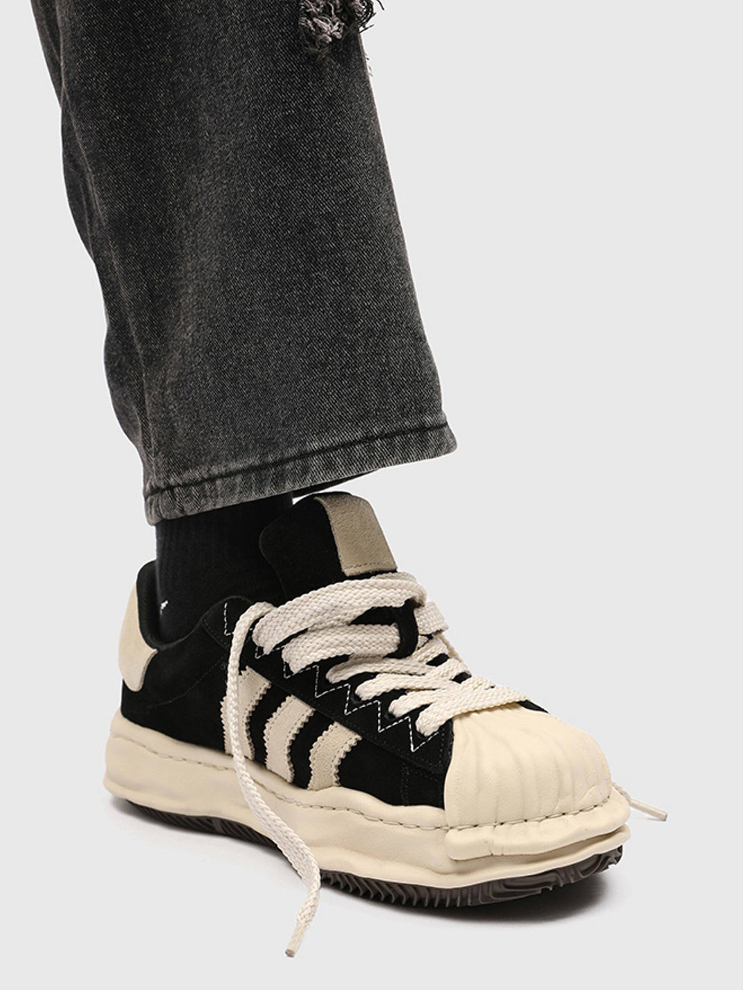 Three-Stripe Shell-Toe Melting Shoes