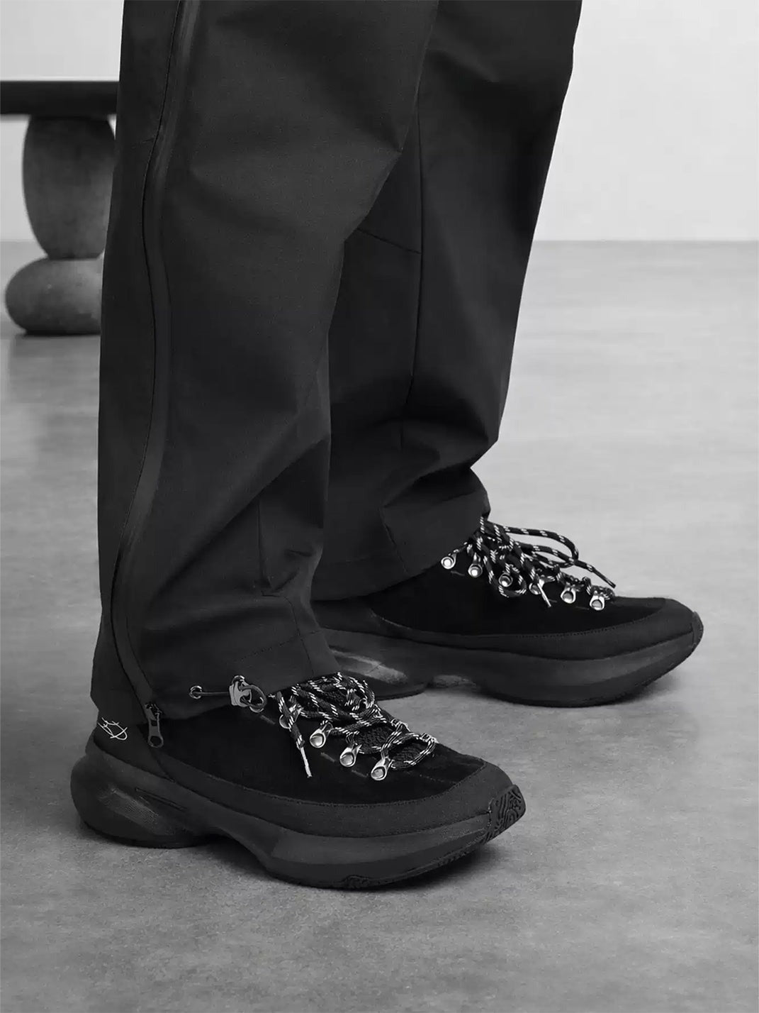 Elevated Wear Resistant All Black Samurai Casual Sneakers image 2