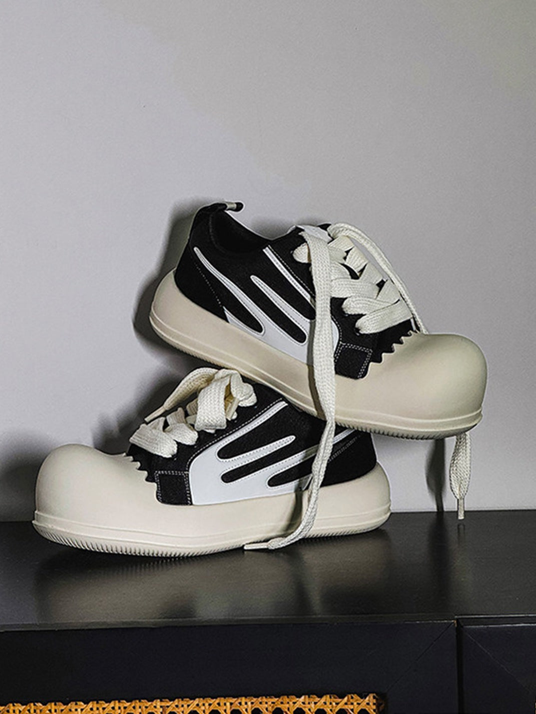 Jagged Edge Oversized Round Toe Chunky Platform Skate Sneakers image 2