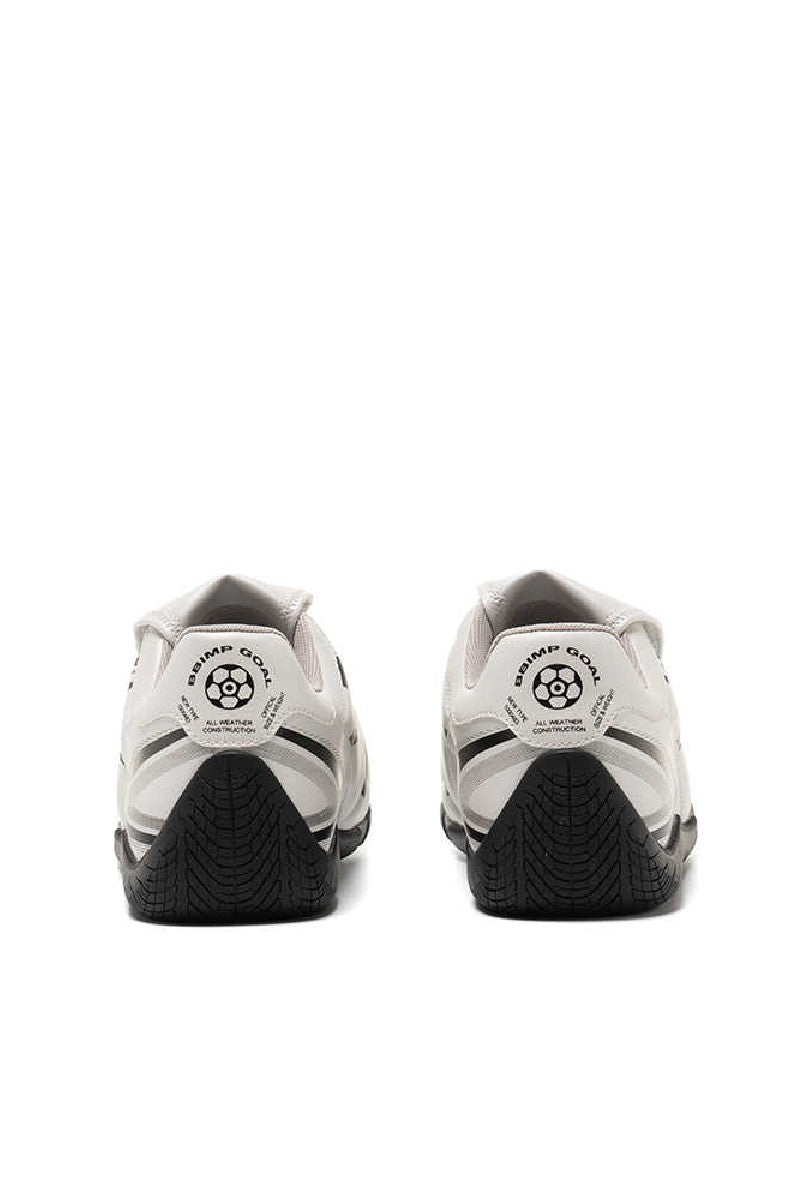 White Star Pattern Velcro Soccer Shoes
