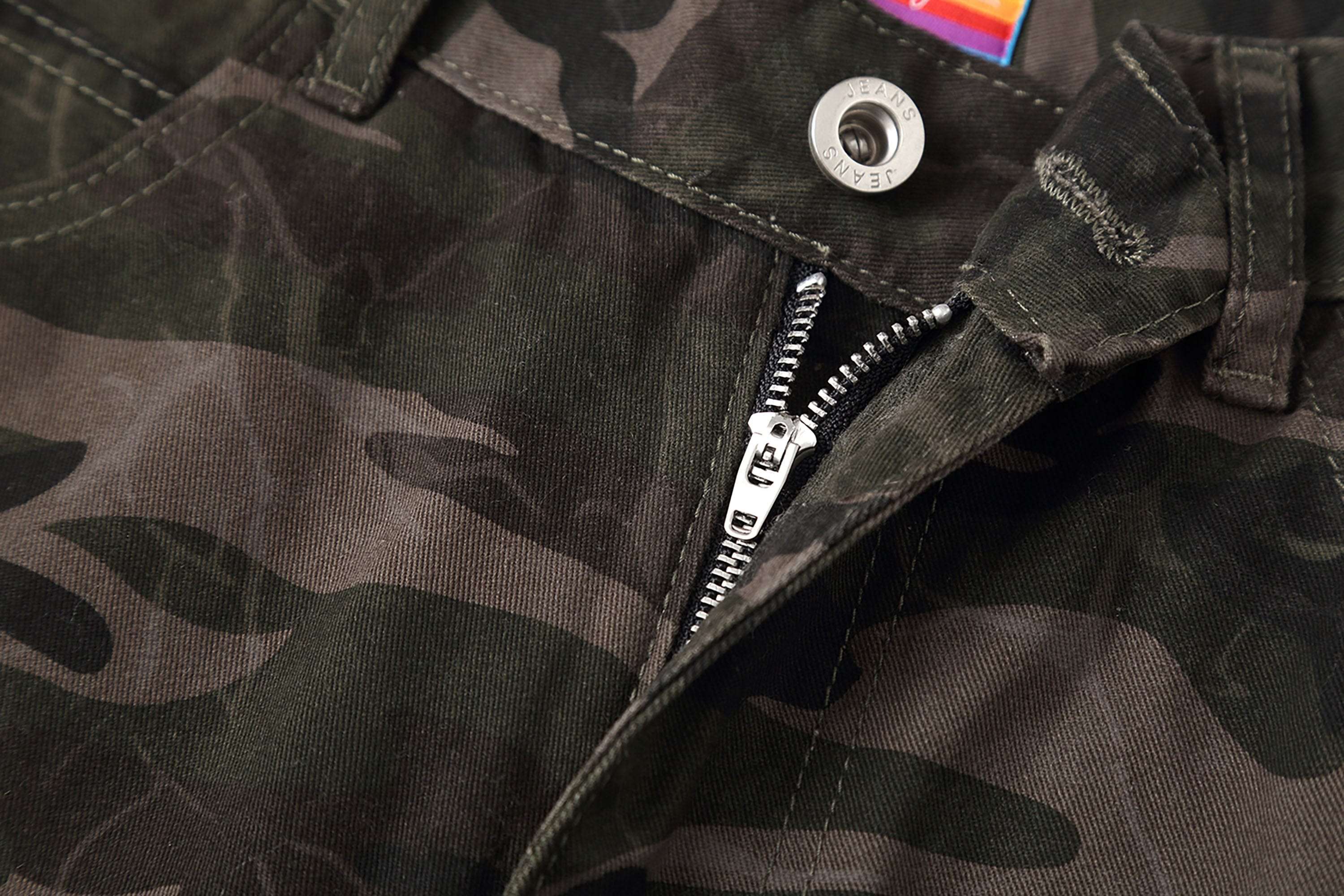 Distressed Camo Ripped Straight-Leg Jeans