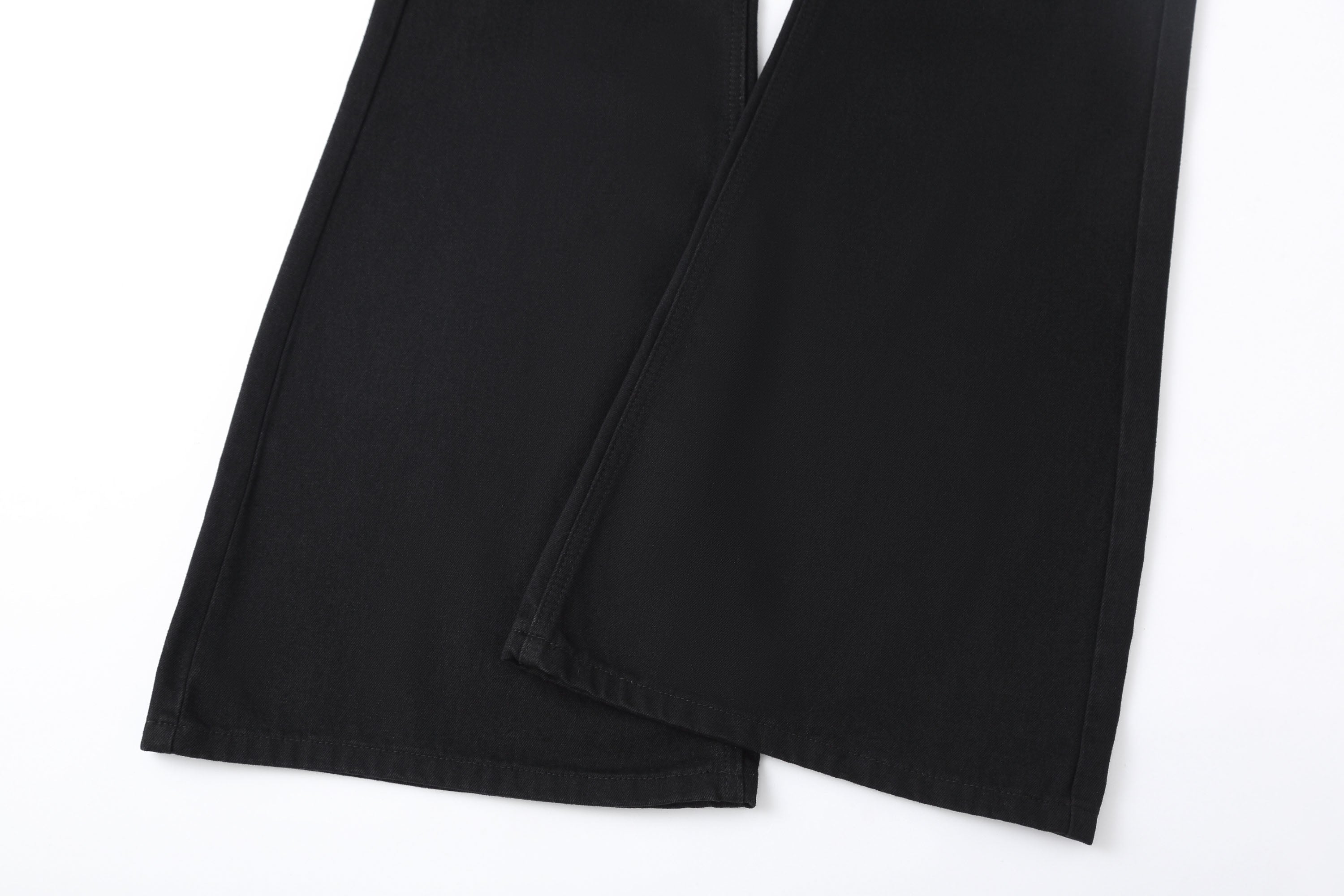 Essential Slim Flared Jeans