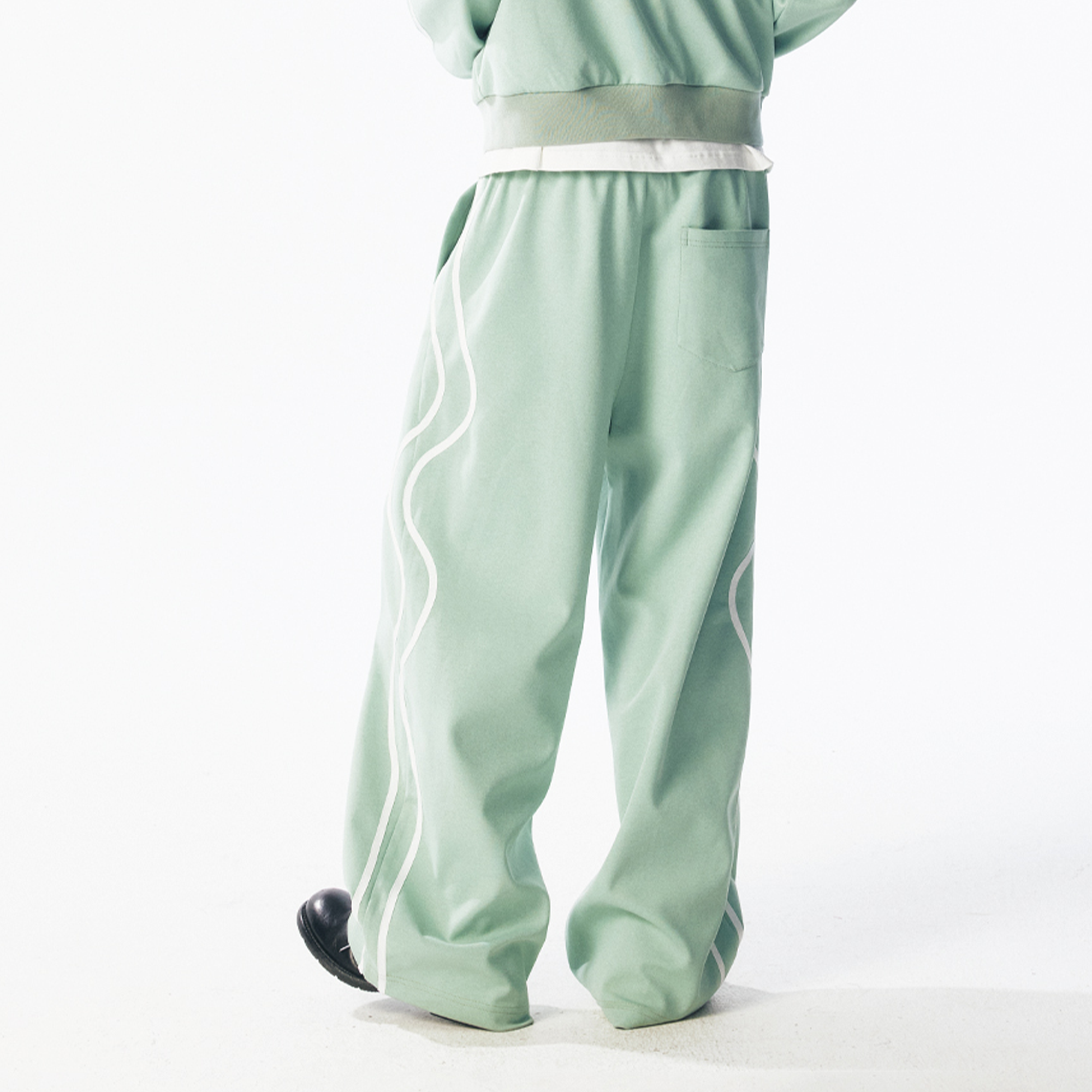 Contrast Curved-Stripe Quick-Dry Track Pants
