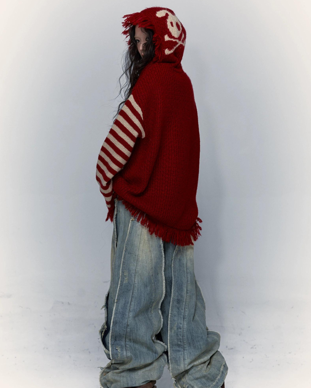 Skelettkaninchen -Strickpullover
