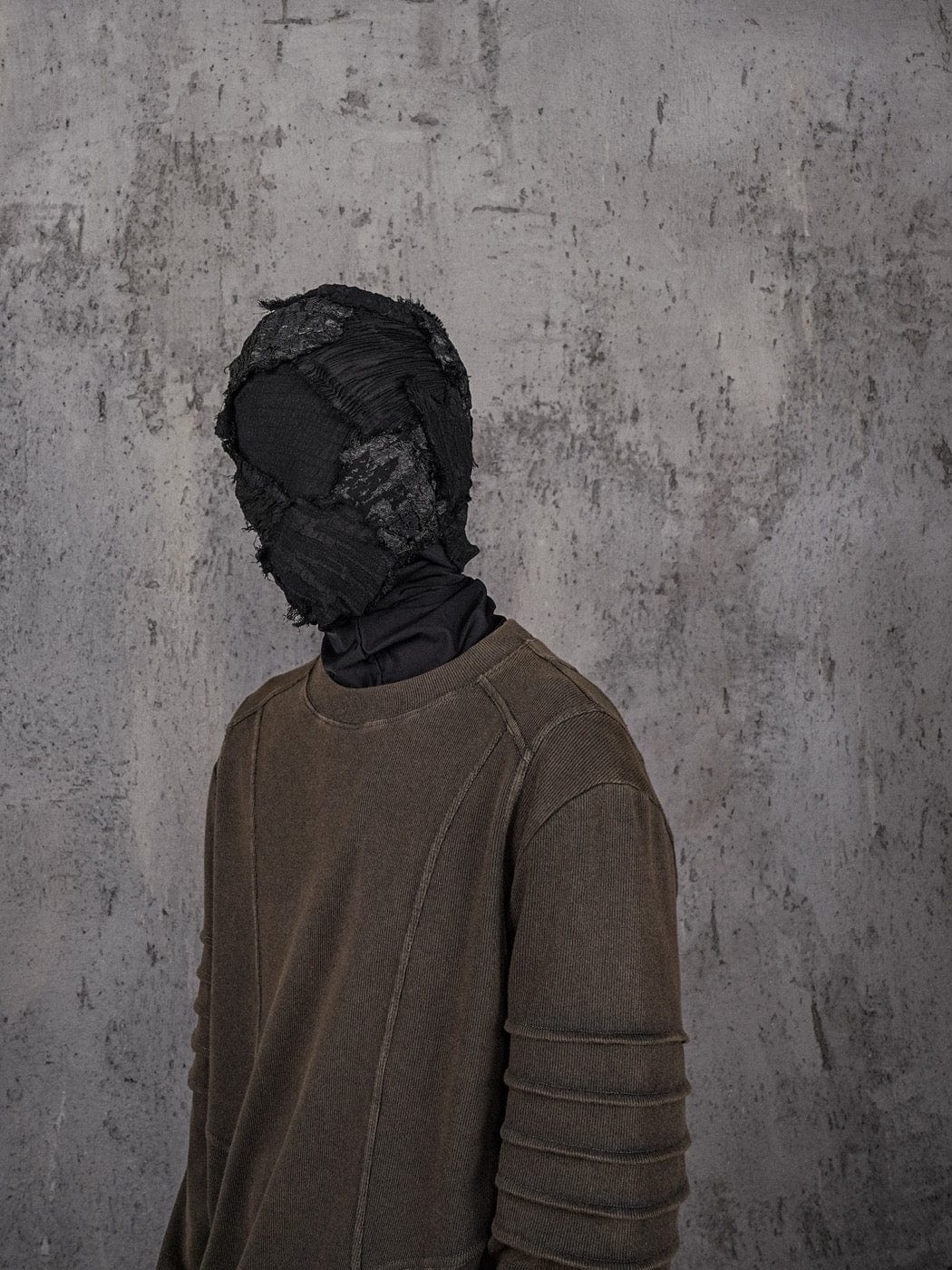Sudadera con manga atada marrón