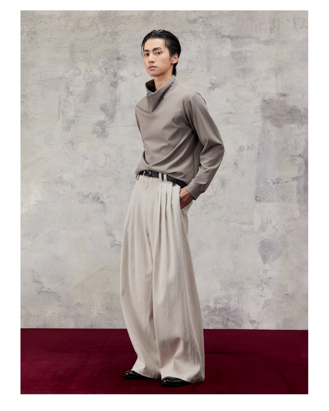 Almond Khaki model view