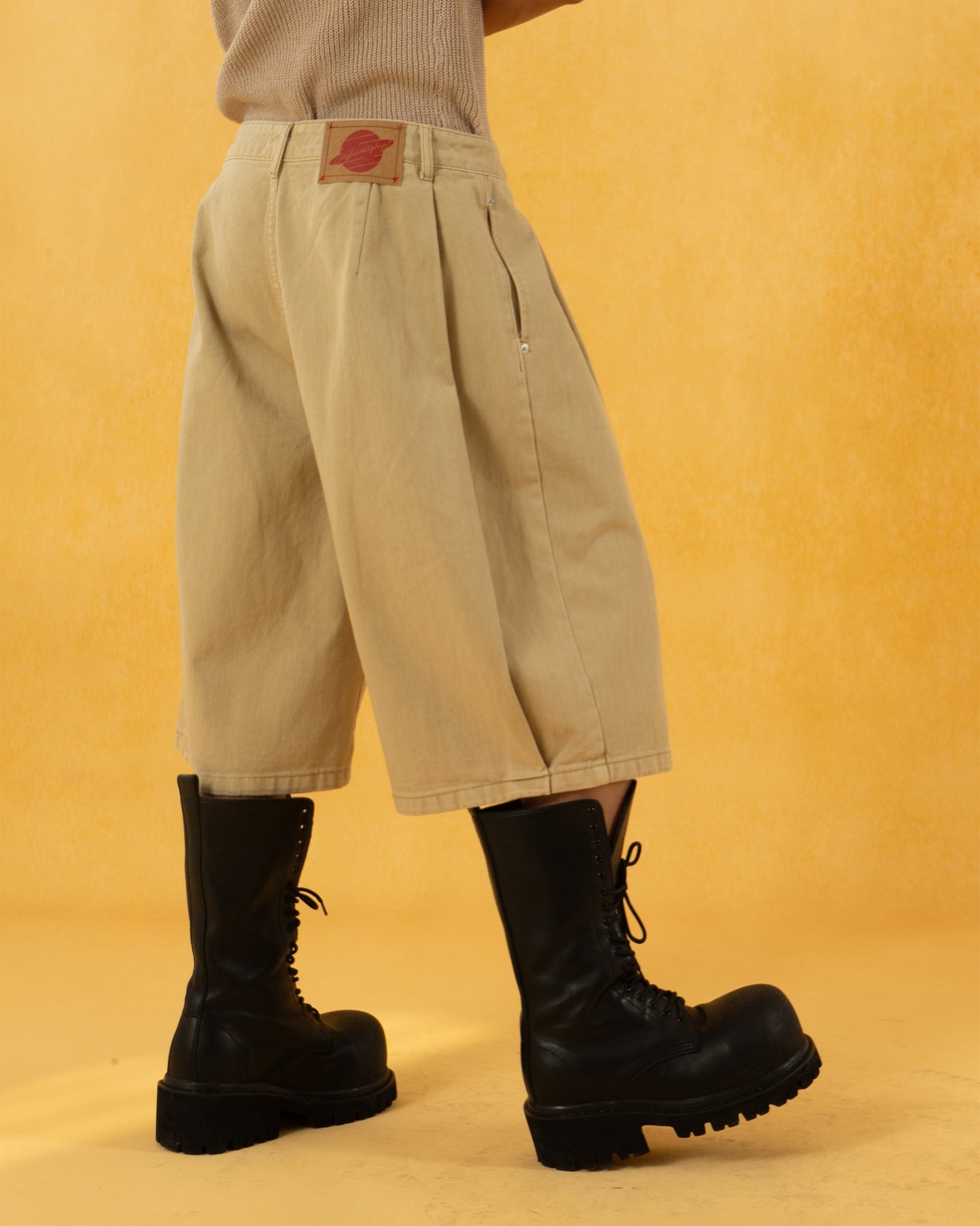 Classic Rivet Wide Leg Knee-Length Shorts