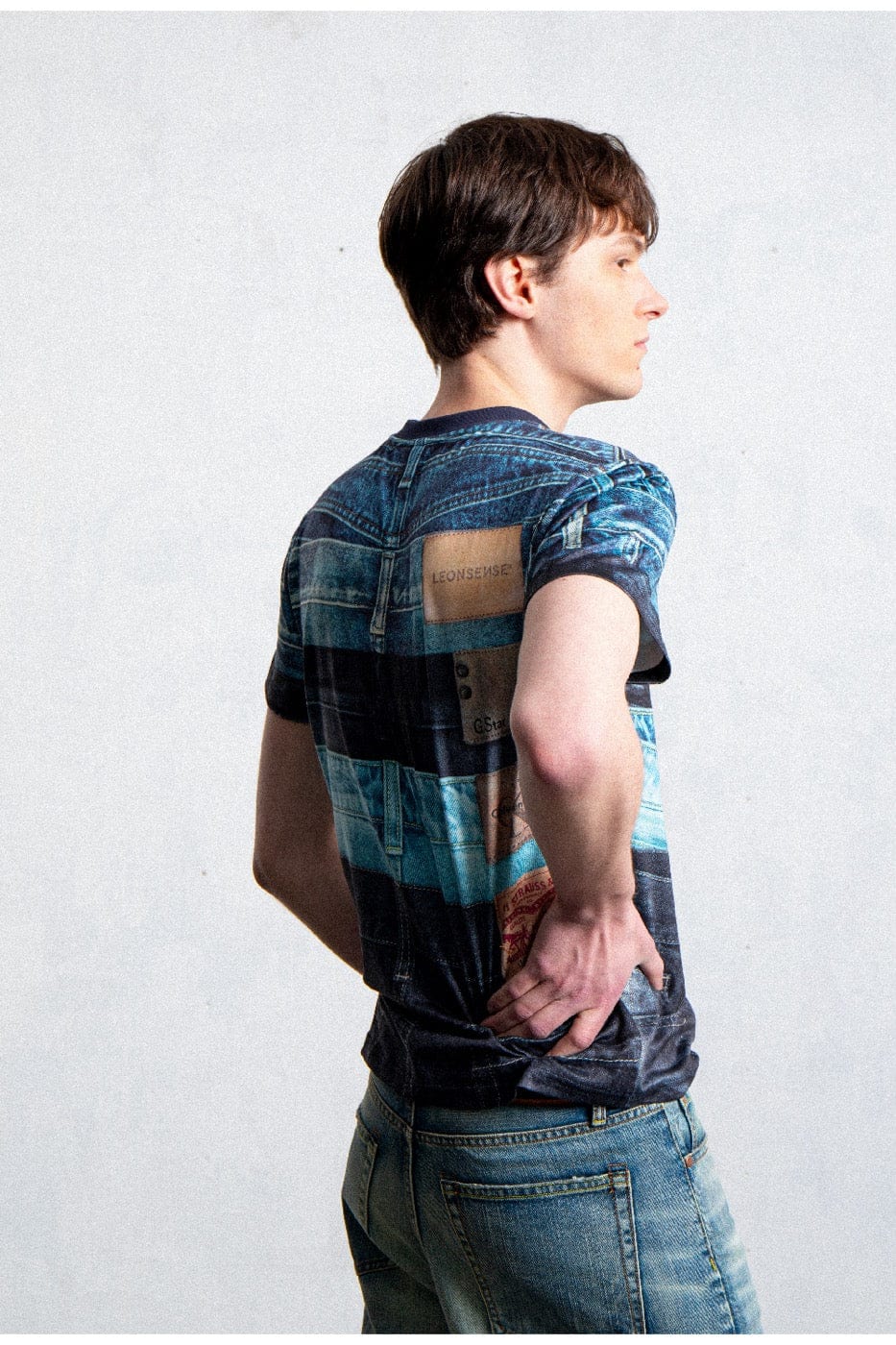 T-shirt imprimé de la taille en denim