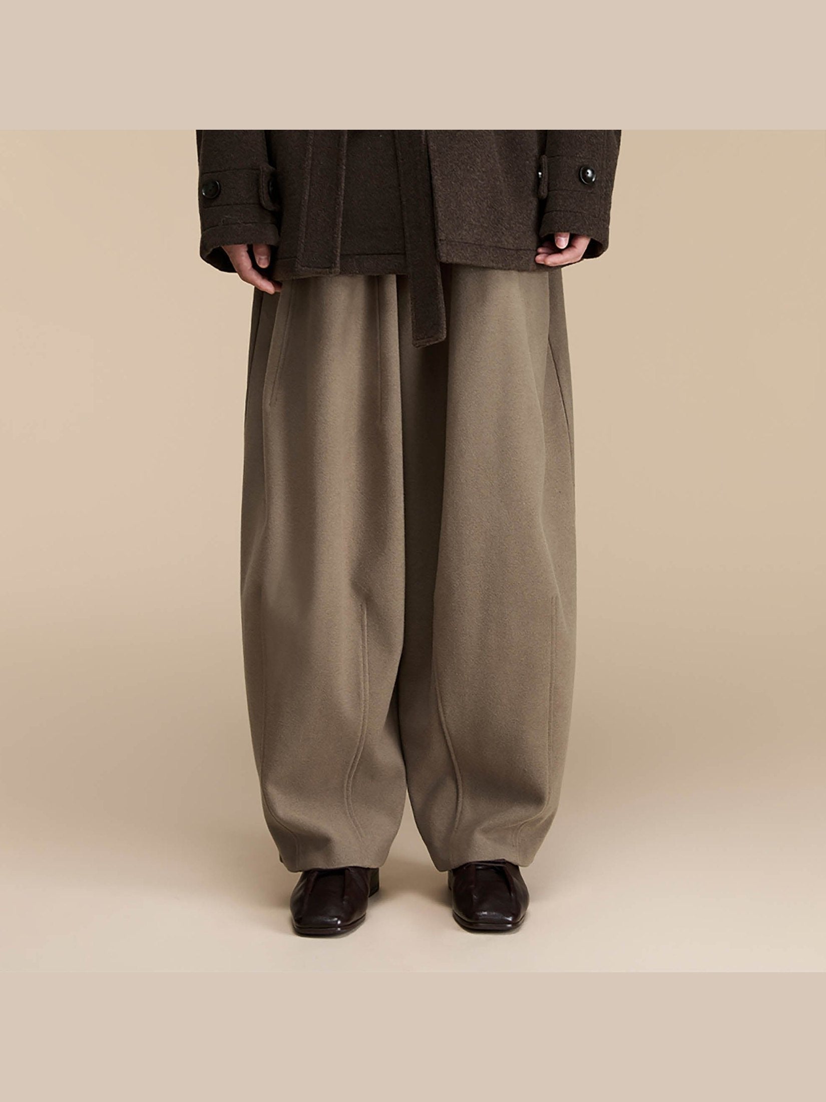 Pantalon large à la taille de la taille