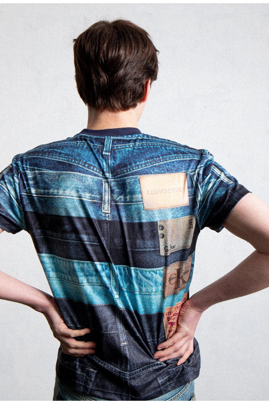 T-shirt imprimé de la taille en denim