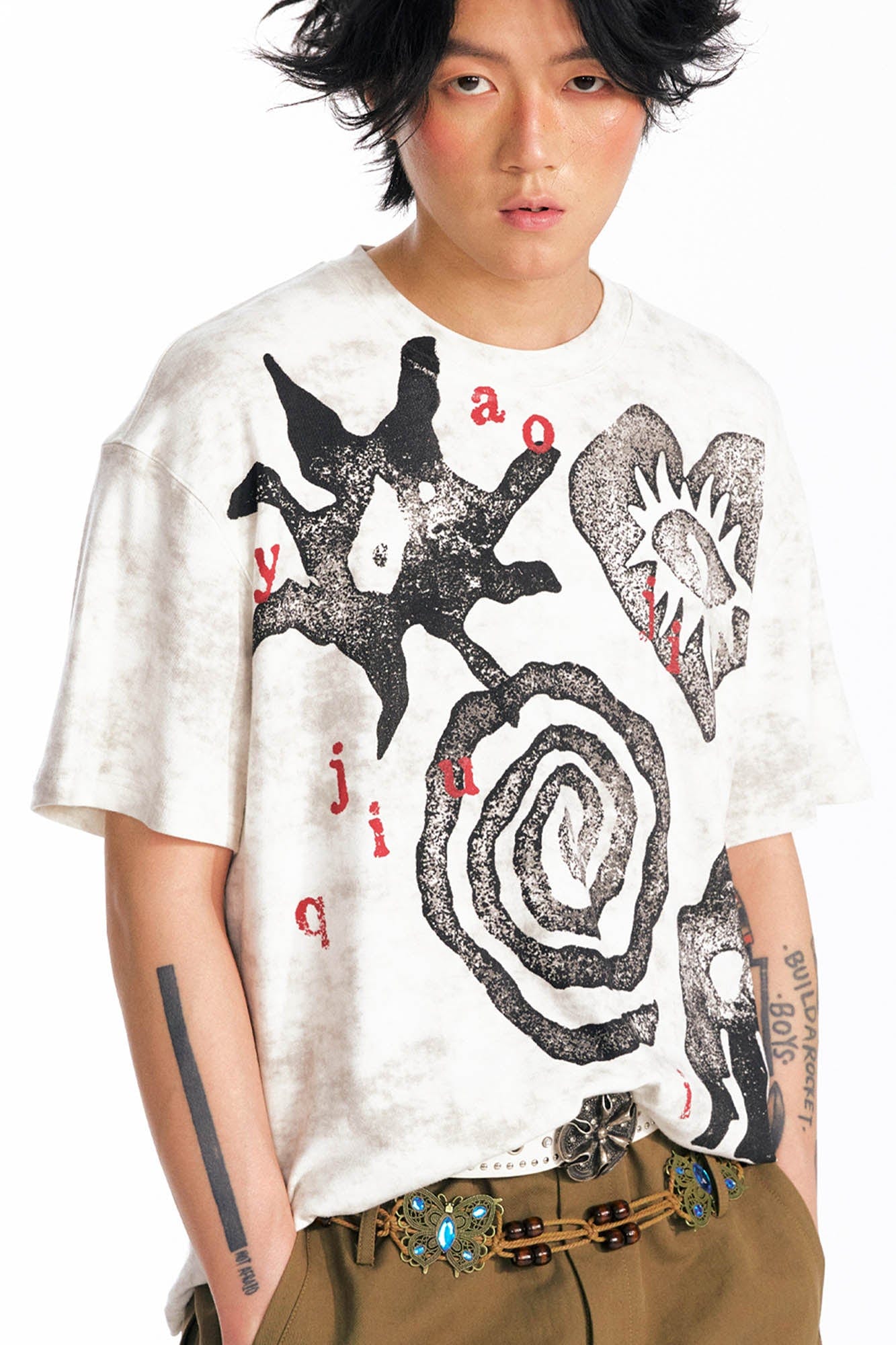Tribal Graphic Distressed Cotton Tee