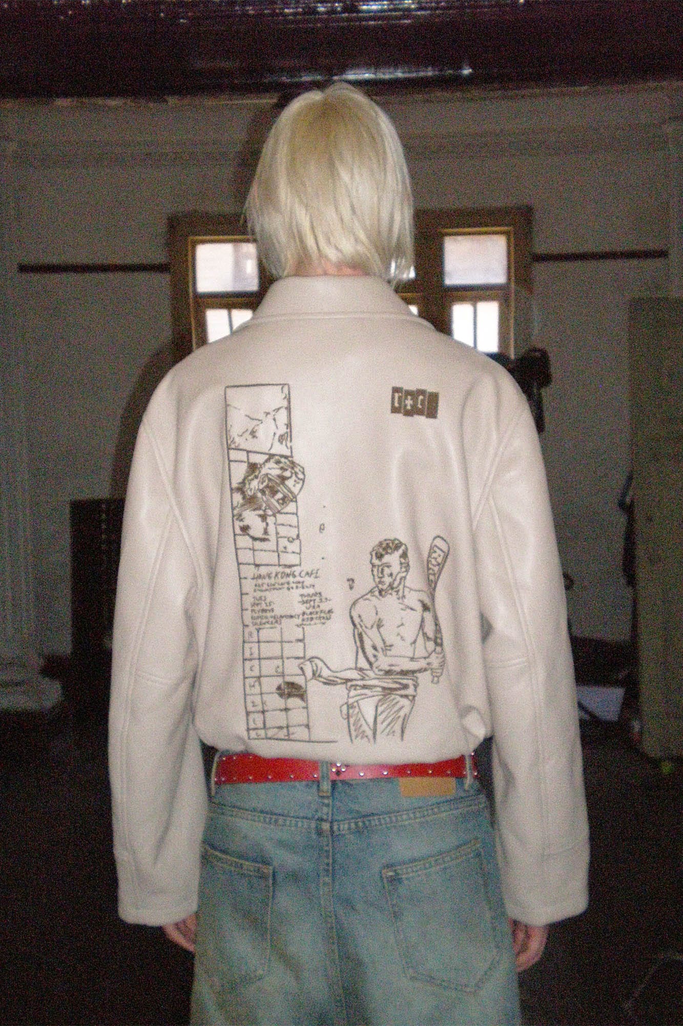 Veste de fumée en cuir crème