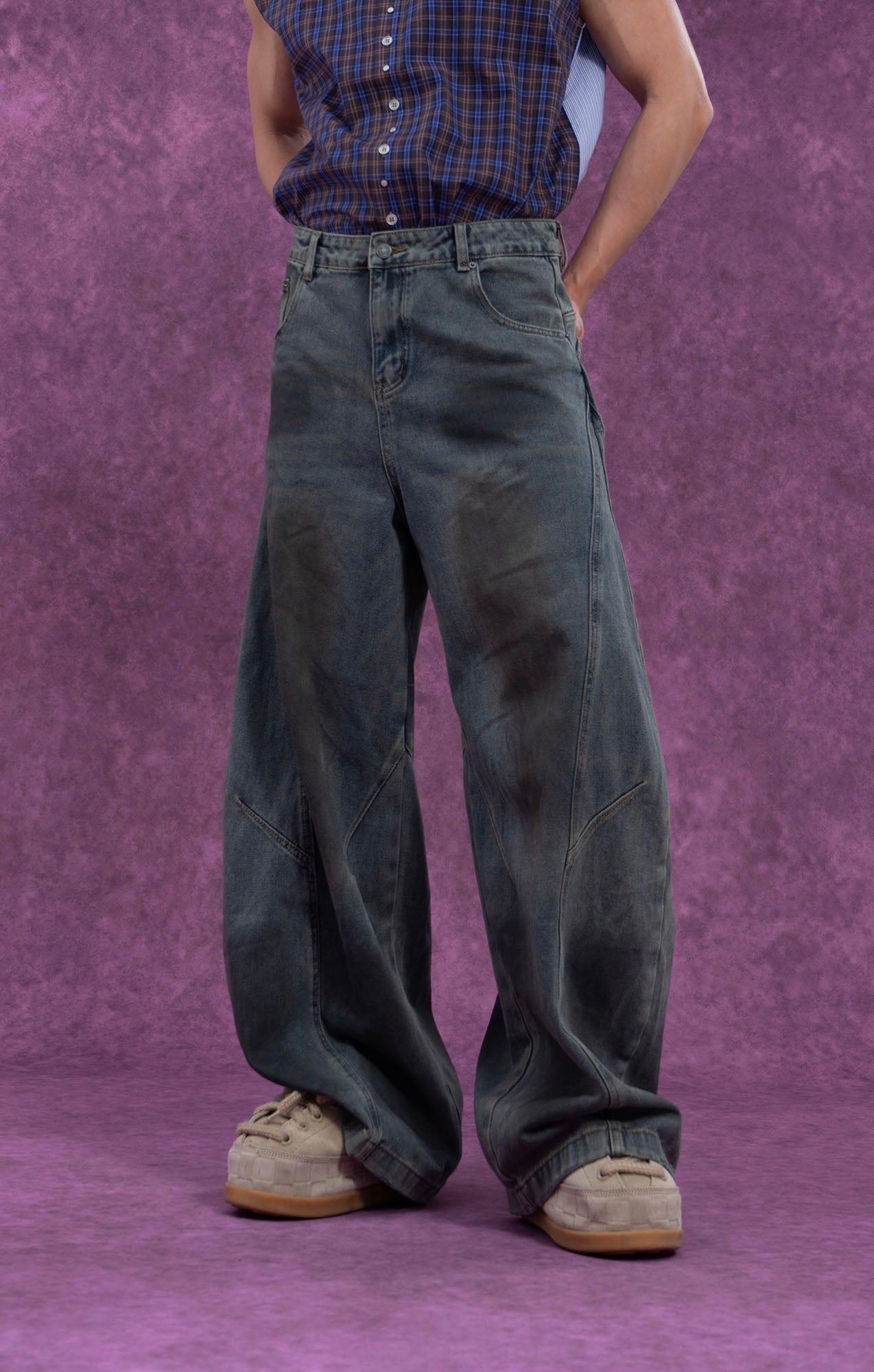 Distressed Washed Black Wide-Leg Jeans