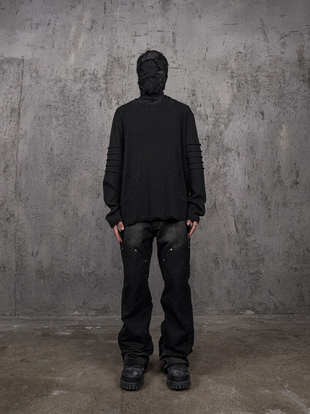 Sudadera con manga atada