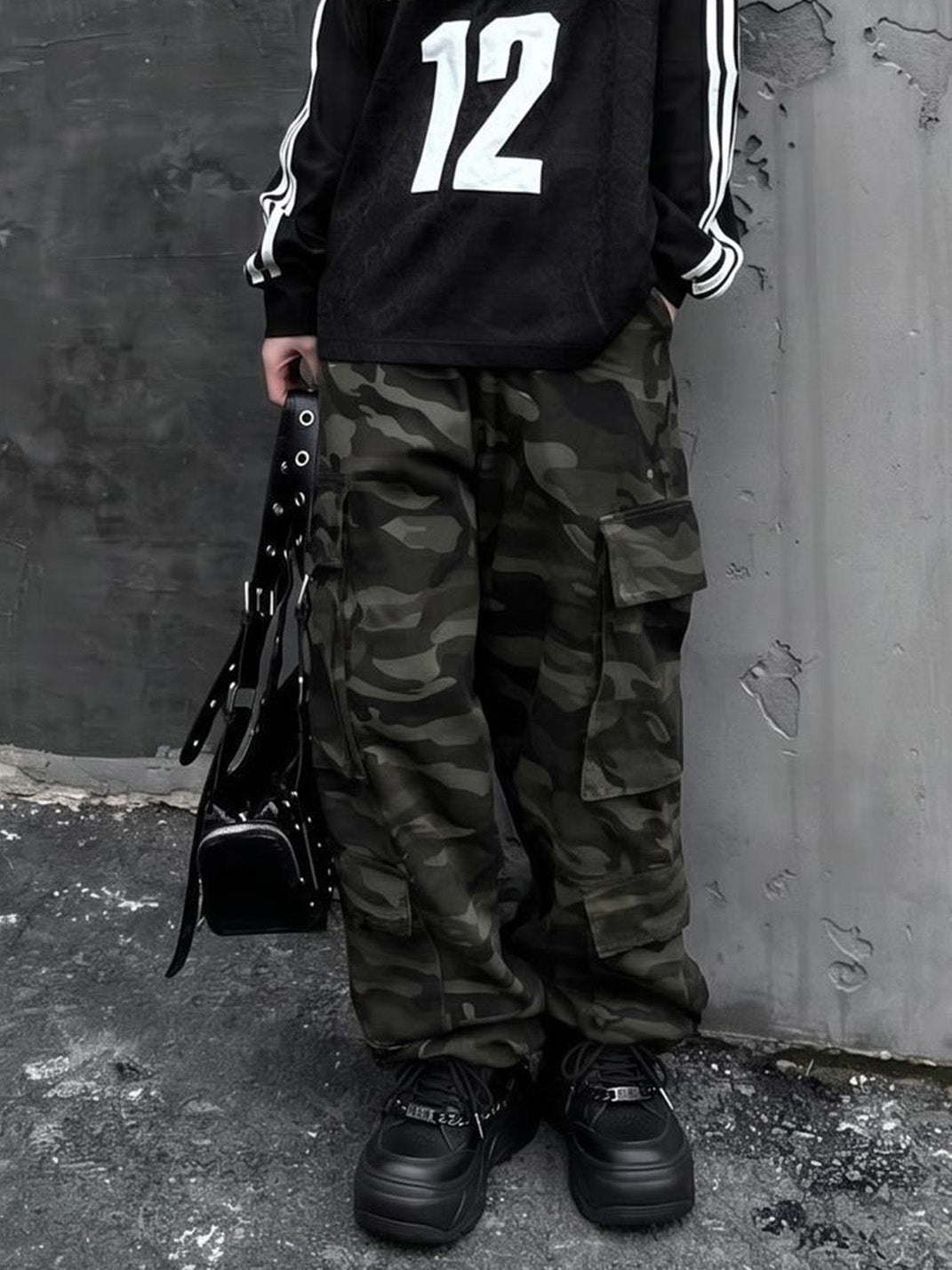 Black WiFi 2.0 Detachable Chain Chunky Sneakers