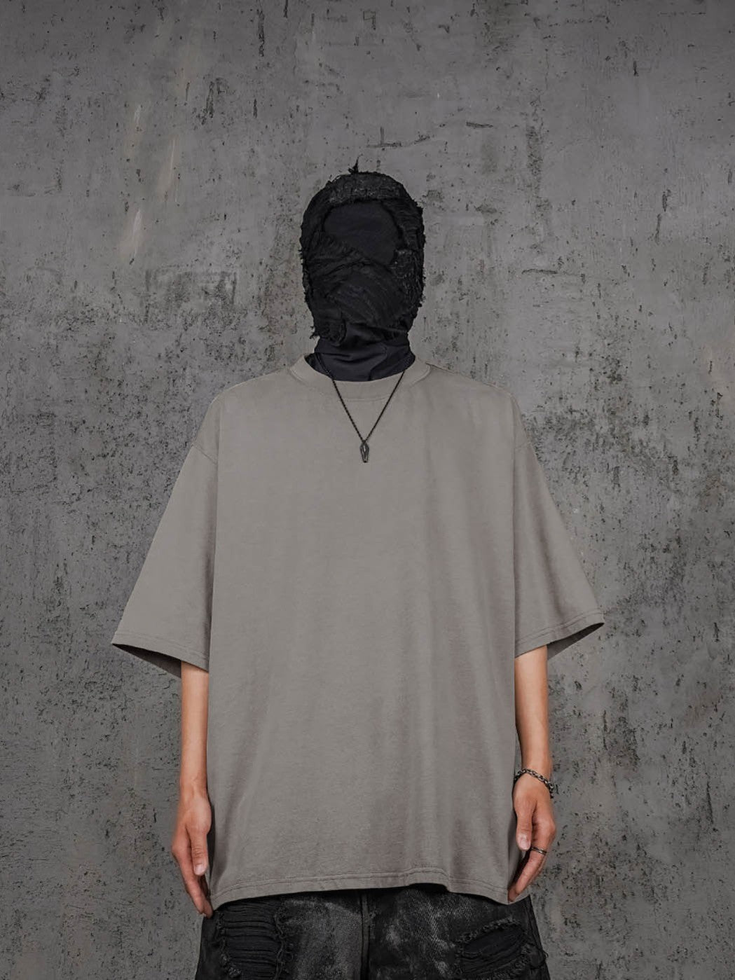 Camiseta del ejército de gran tamaño gris de piedra