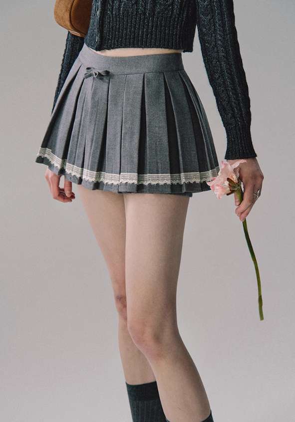 Jupe plissée en dentelle