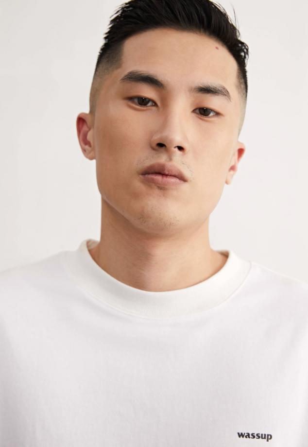 Minimalist Basic Small Logo Long Sleeved Tee - chiclara