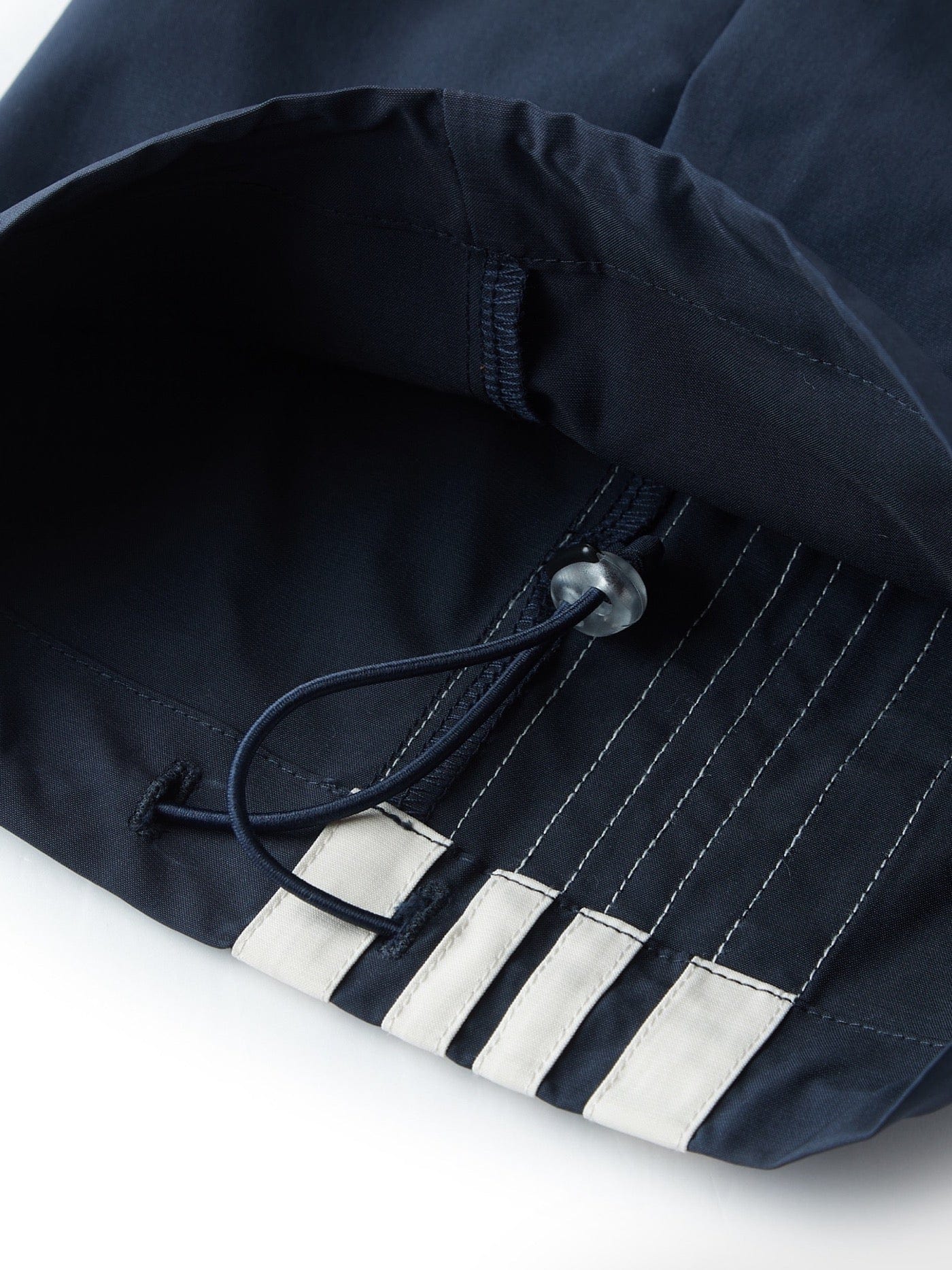 Pantalones atléticos a rayas laterales