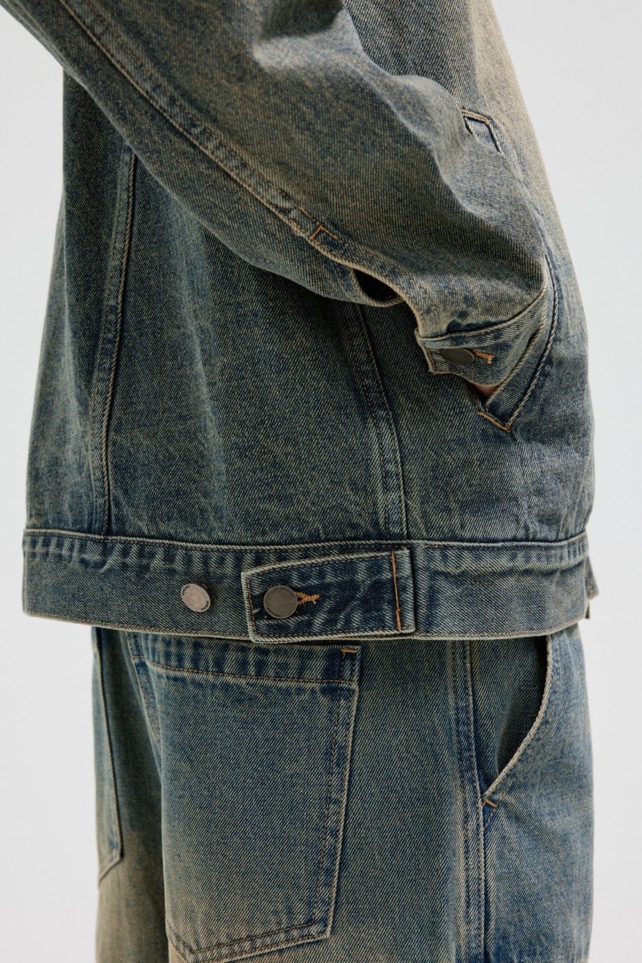 Chaqueta con cremallera de mezclilla lavada