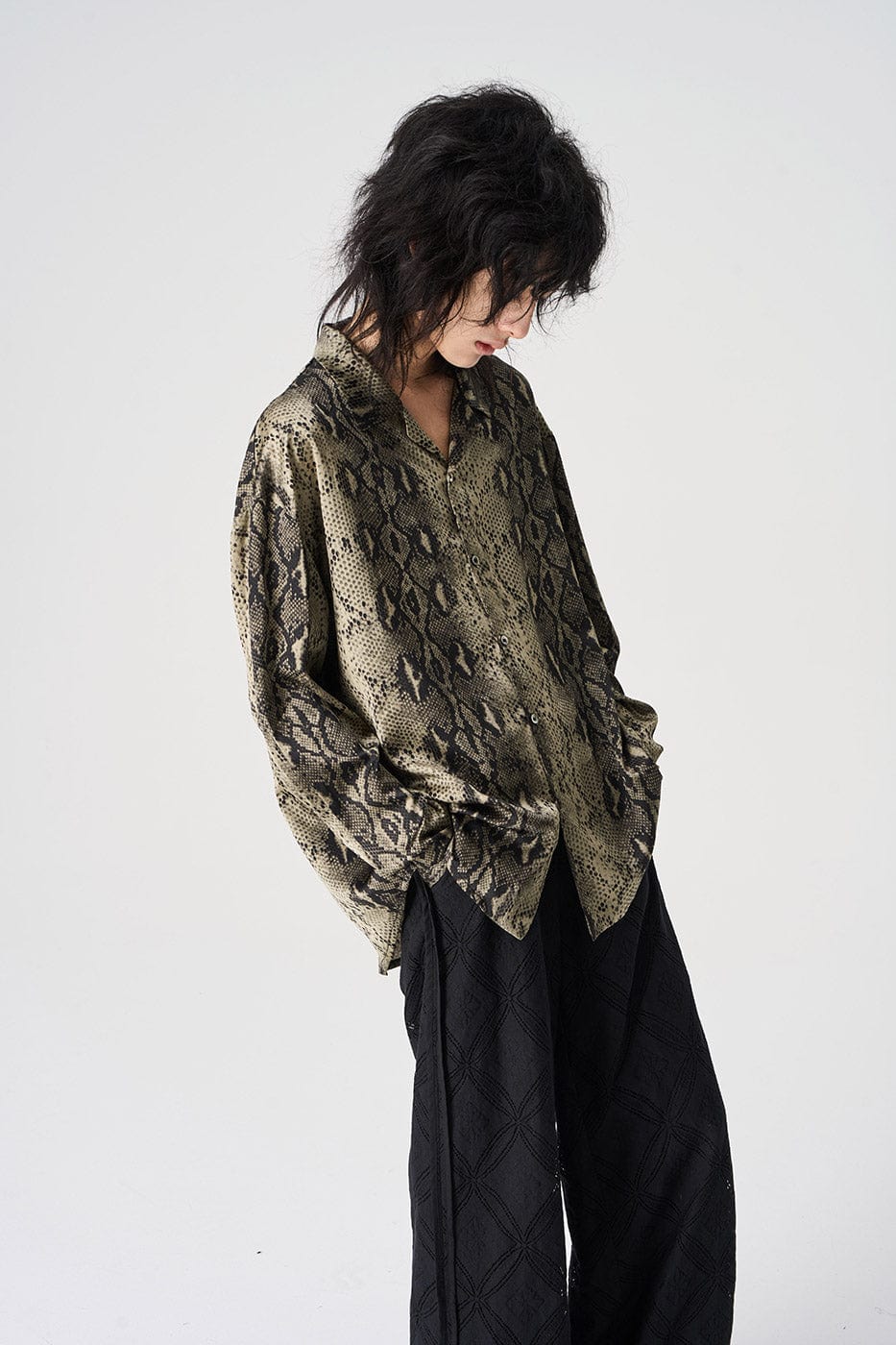 Chemise à manches longues en soie à imprimé python