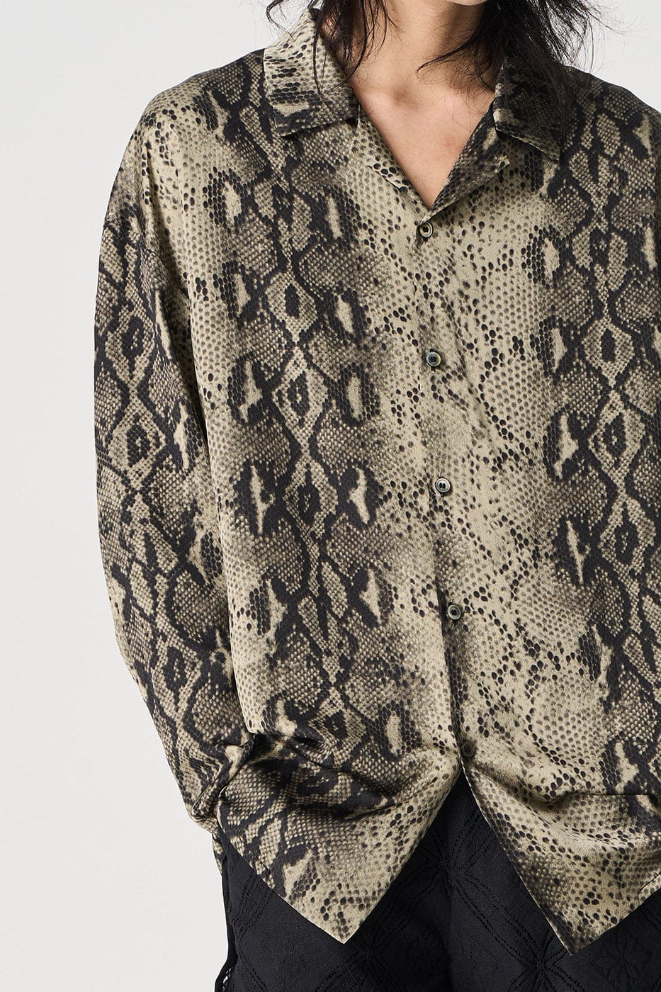 Chemise à manches longues en soie à imprimé python