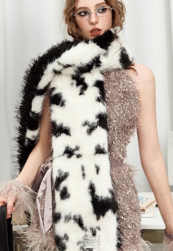 Monotone Faux Fur Scarf - chiclara