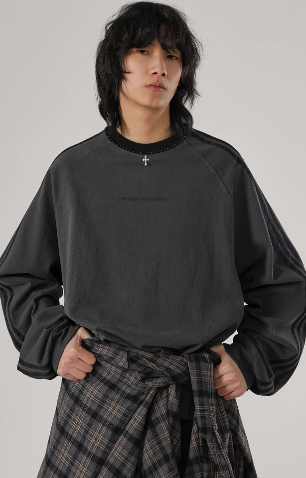 Beadwork Washed & Distressed Long Sleeve T-Shirt - chiclara