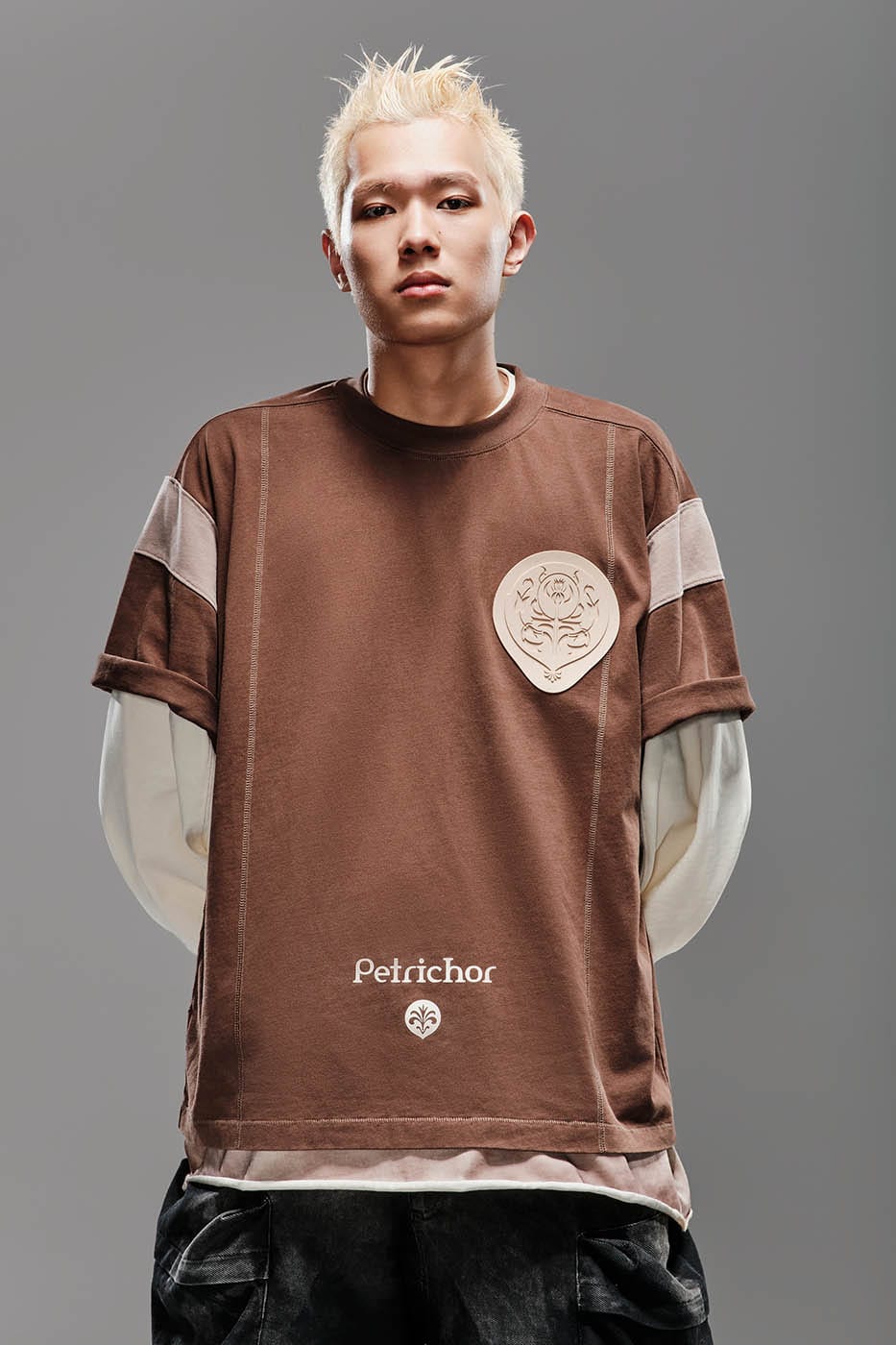 T-shirt de patch en couches