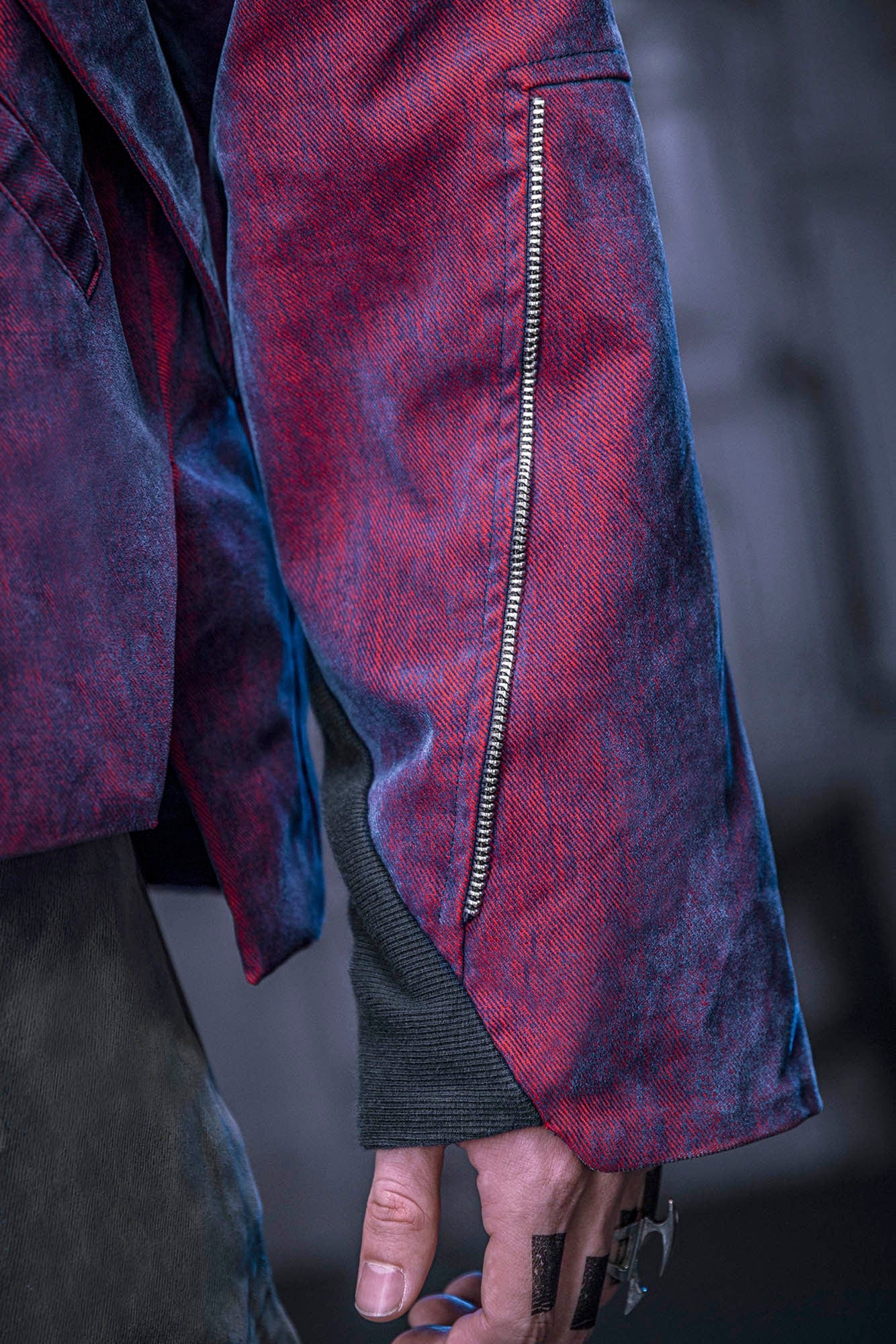 Chaqueta de bombardero táctico multi-zip rojo