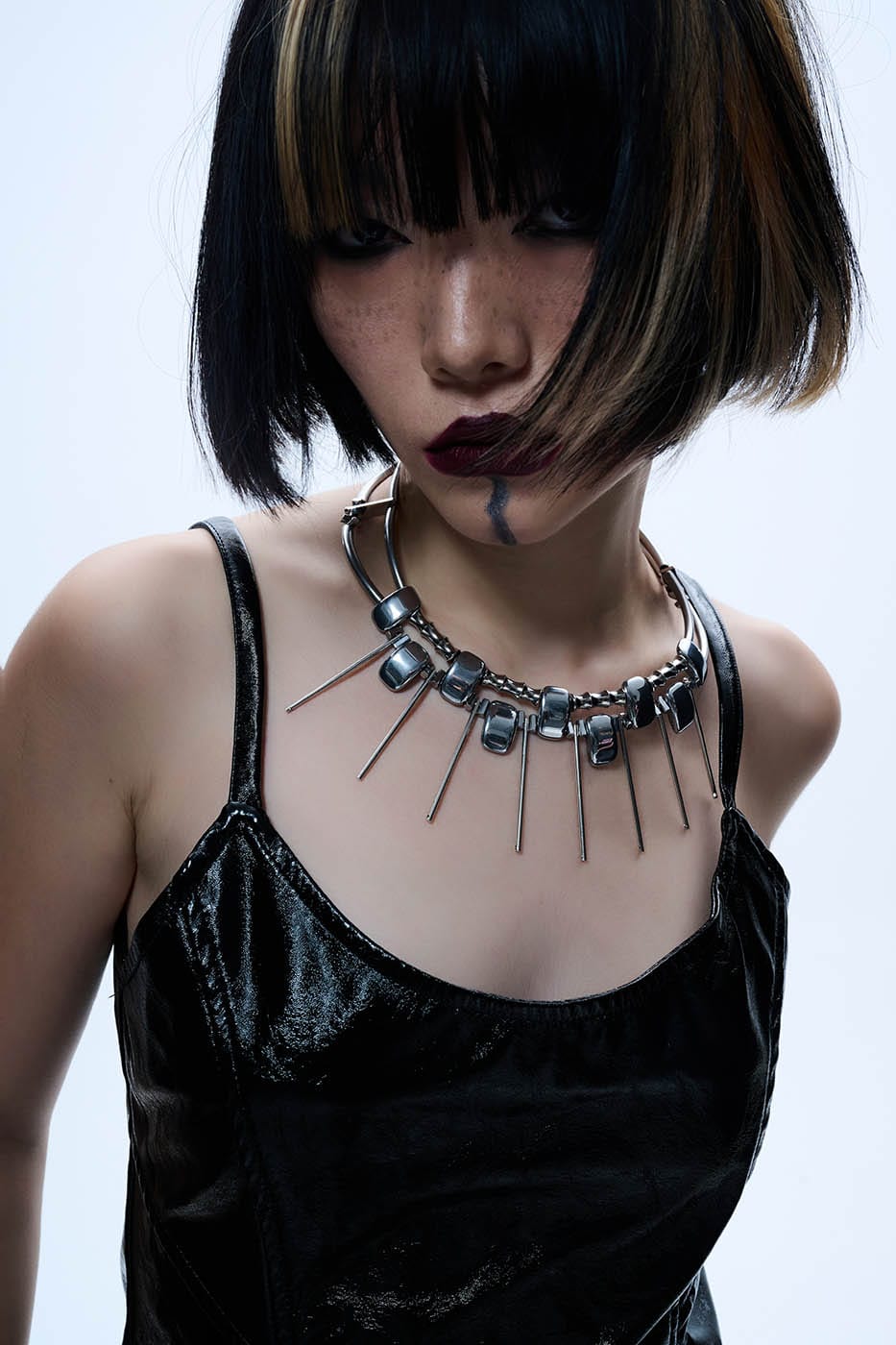 Doppelstrang Metallic Spike Choker Halskette