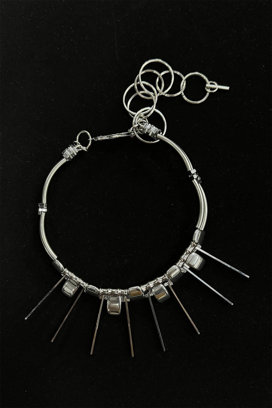 Doppelstrang Metallic Spike Choker Halskette