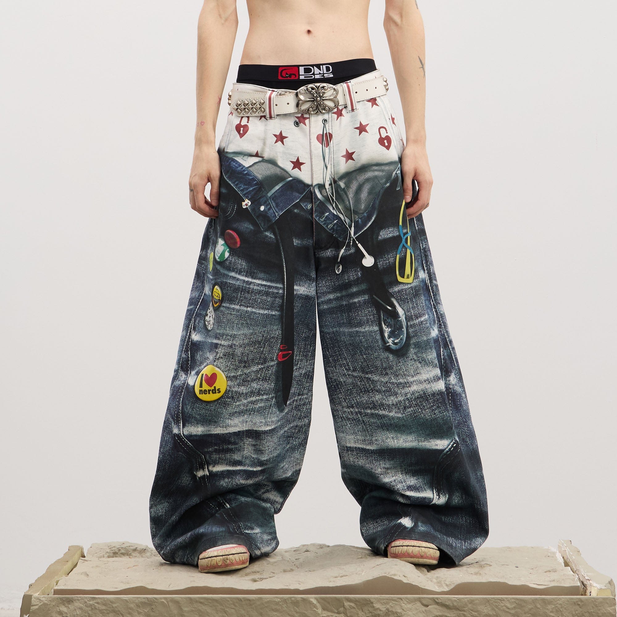 Sagging Illusion Baggy Jeans by DND4DES | Chiclara