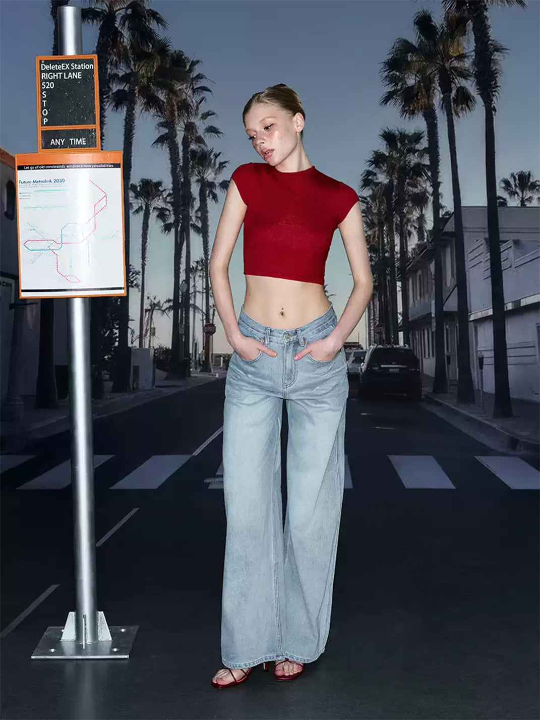 Backless Tie Stretch Tee