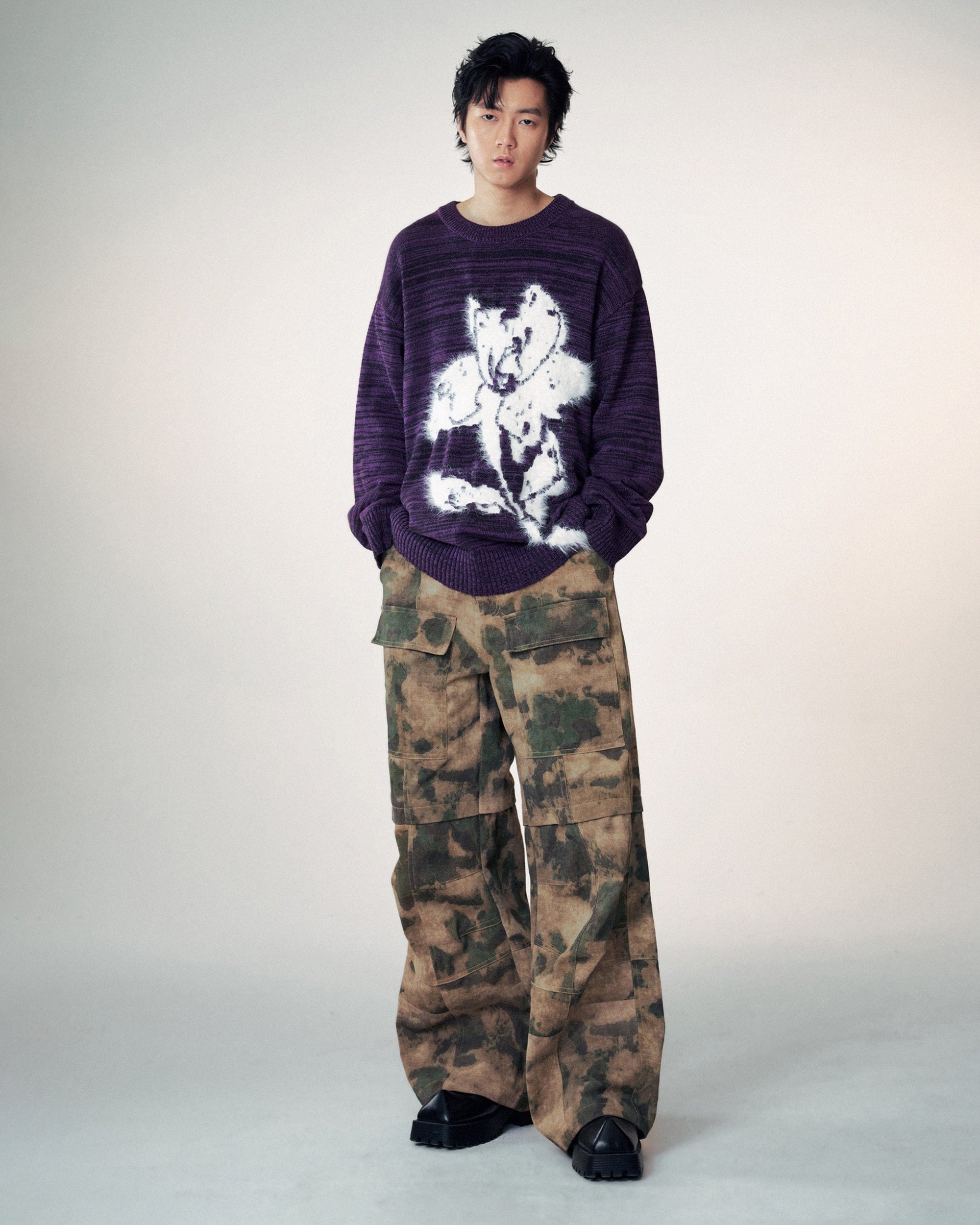 추상 프린트 퍼플 스웨터
