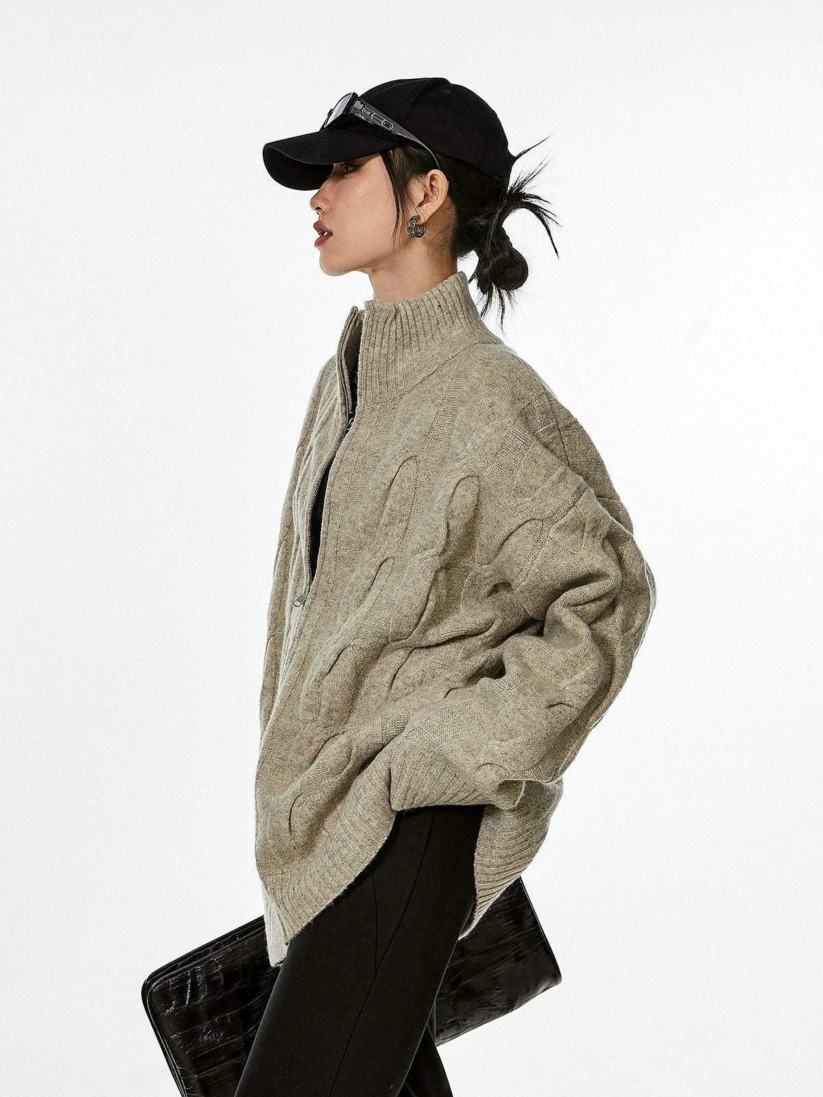 Ribbed Trim Cable Knit Zip-Up Cardigan