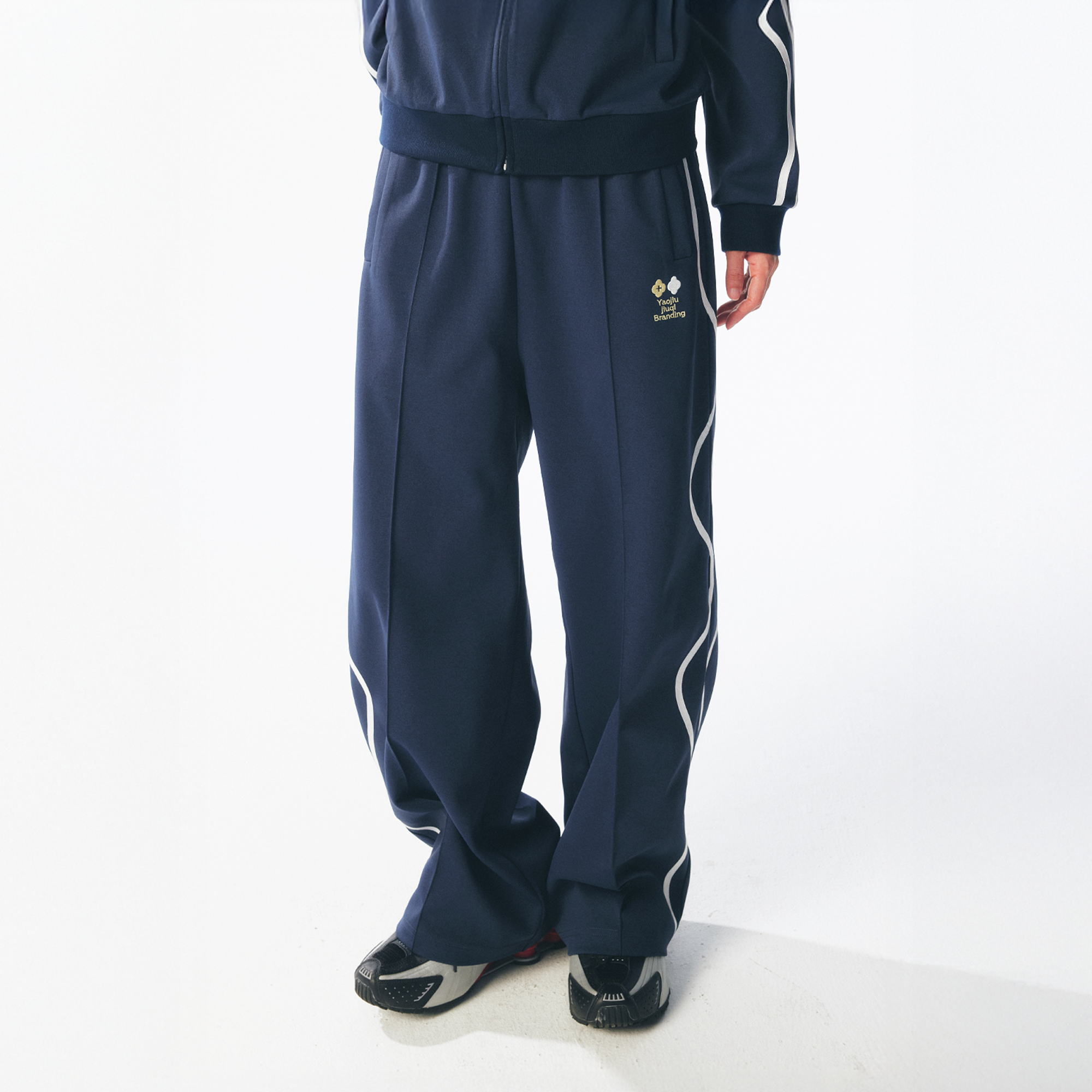 Contrast Curved-Stripe Quick-Dry Track Pants