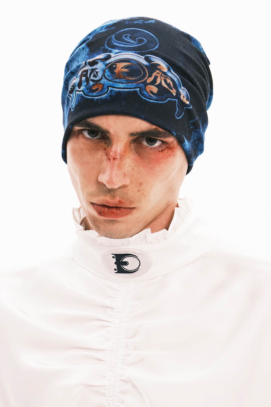 Embryon abstrait totem beanie noir