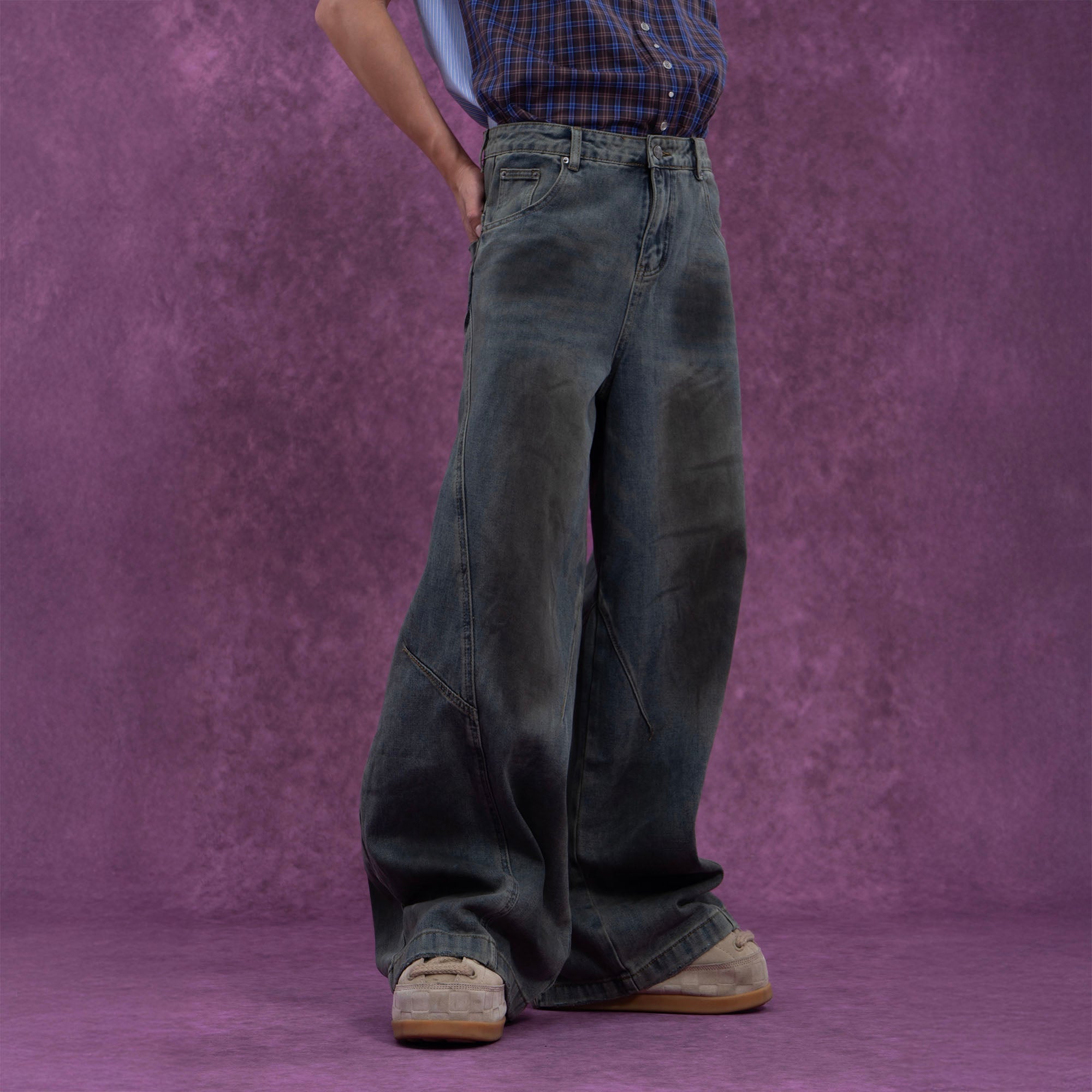 Distressed Washed Black Wide-Leg Jeans