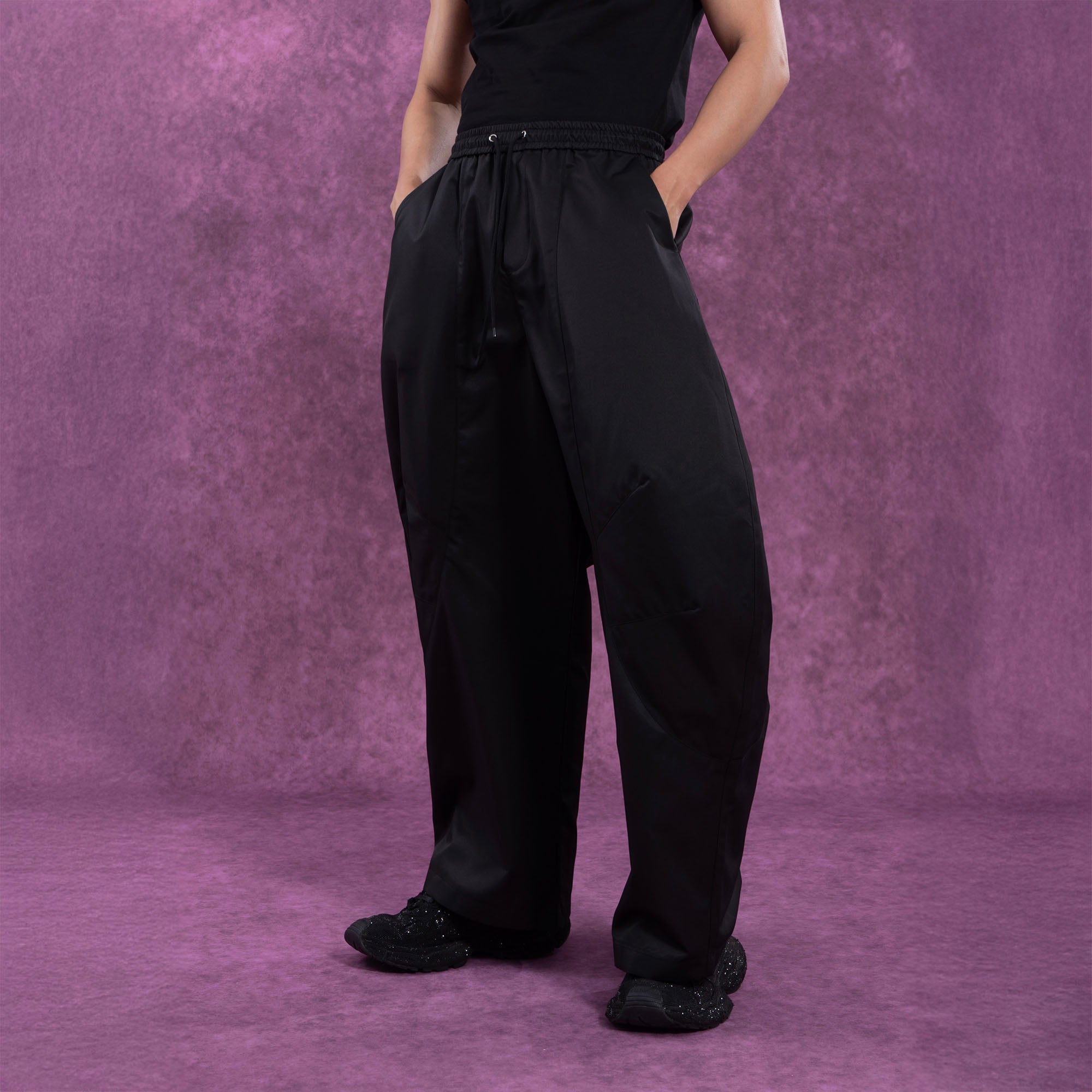 Curved Panel Relaxed Fit Drawstring Pants