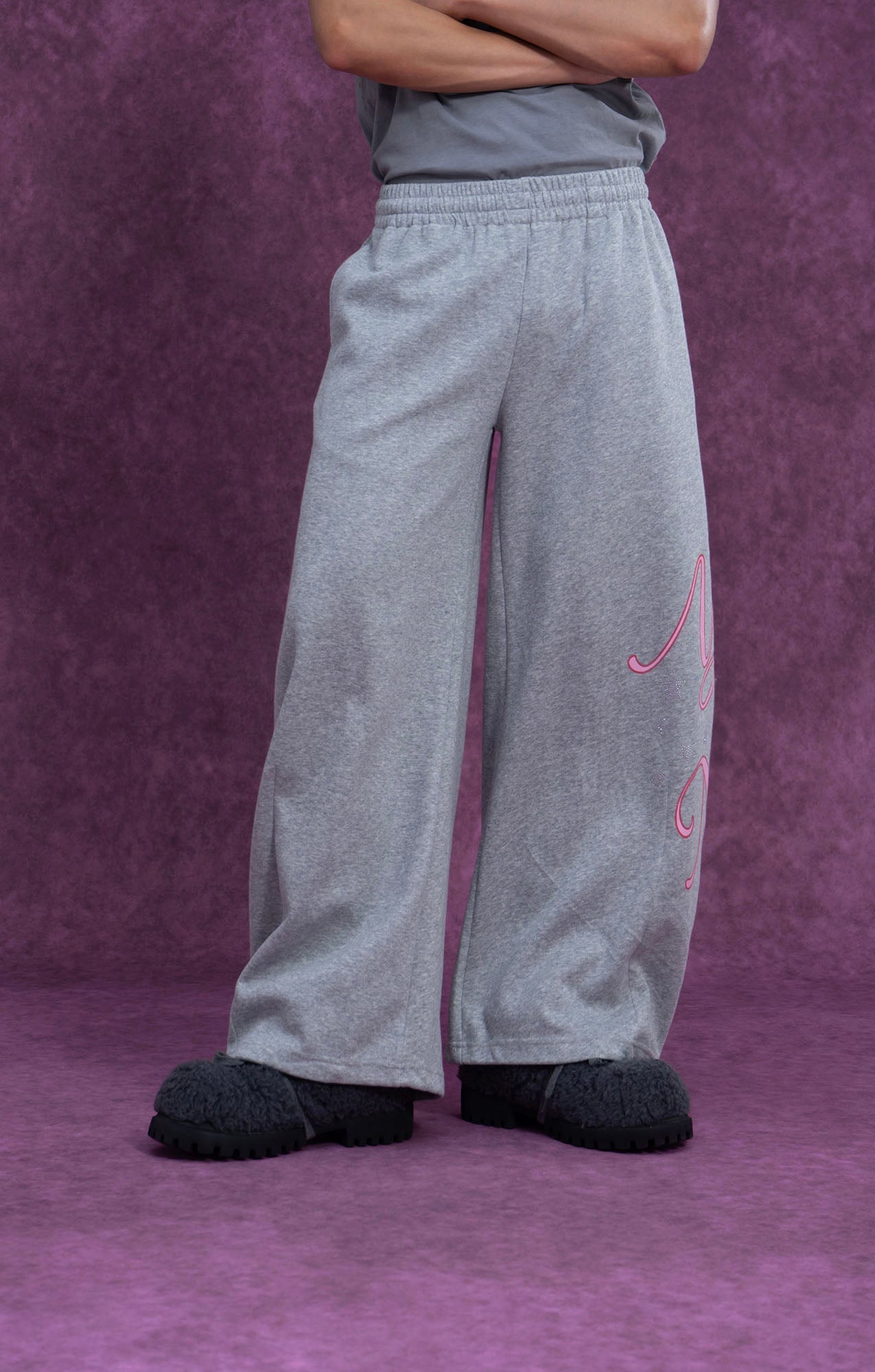 Gray Script Print Sweatpants