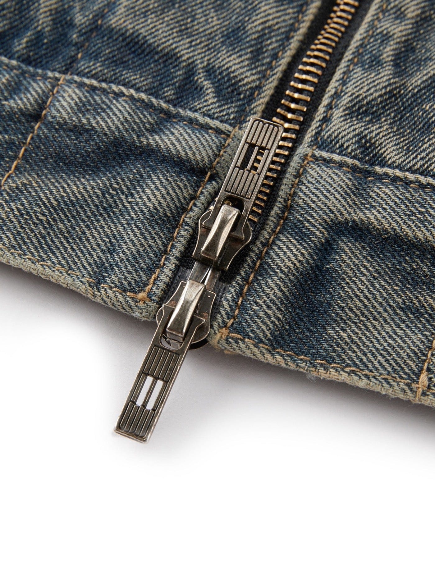 Chaqueta con cremallera de mezclilla lavada