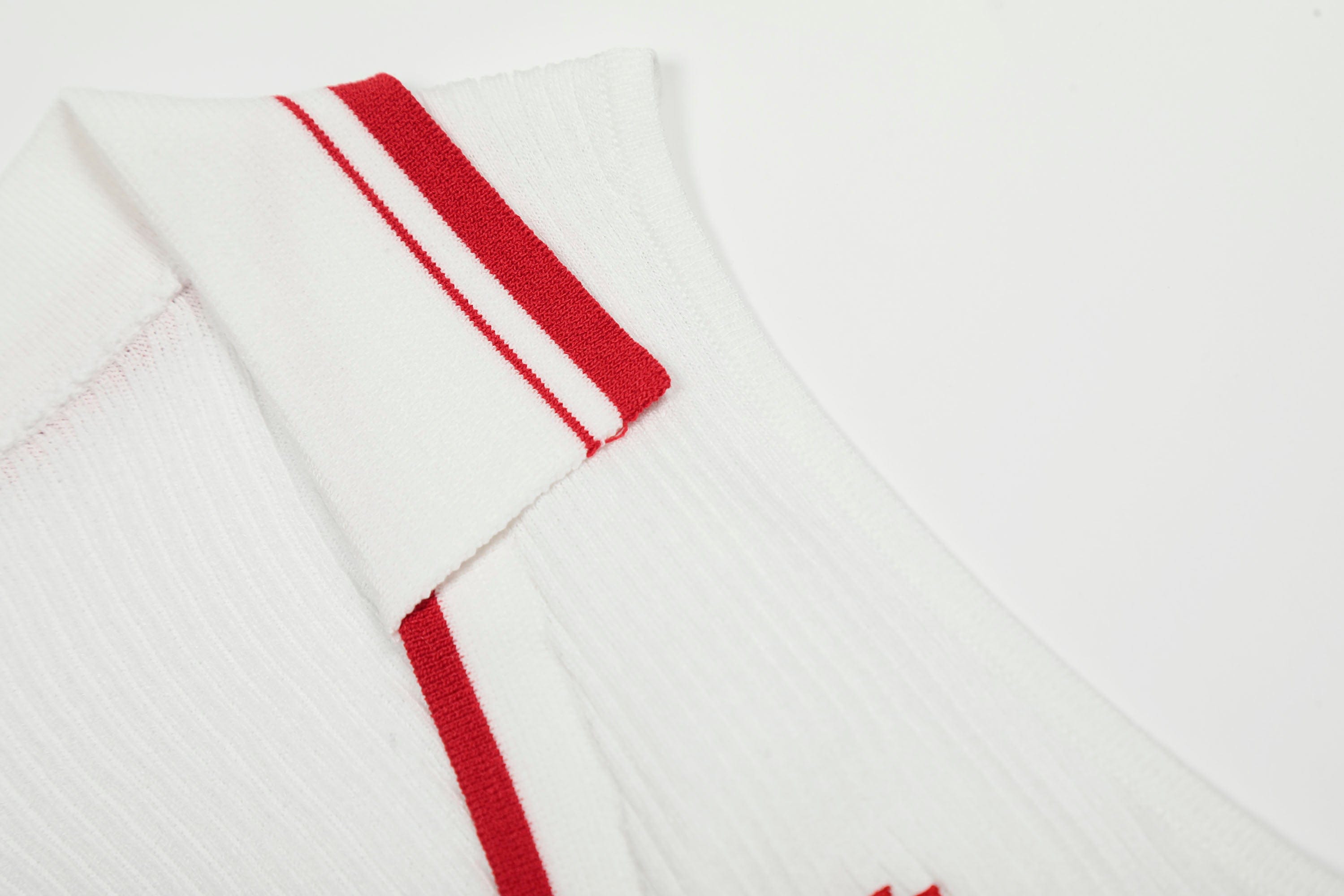 Ribbed Sleeveless Polo Shirt with Red Trim