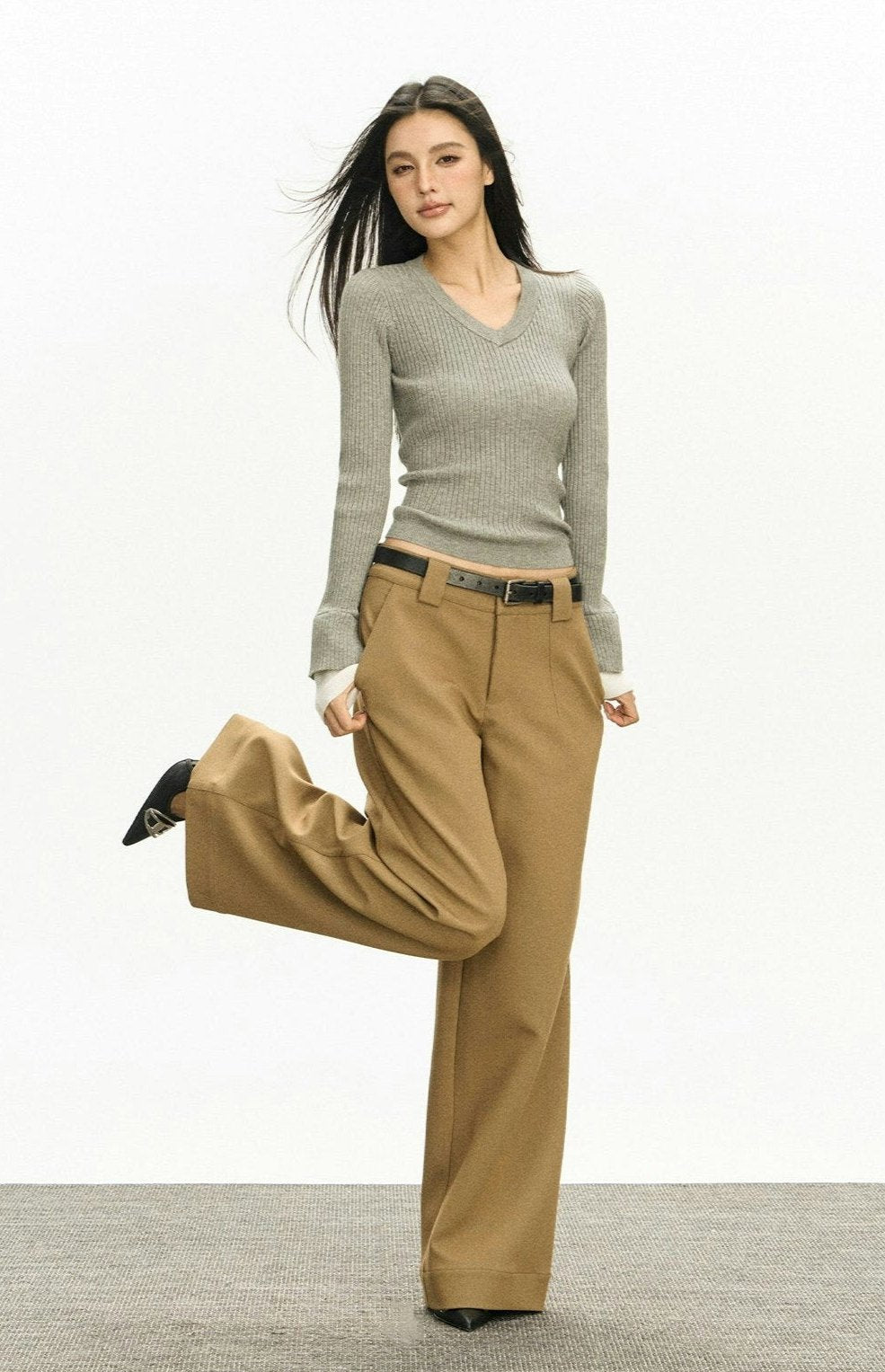 Ribbed V-Neck Contrast Sweater