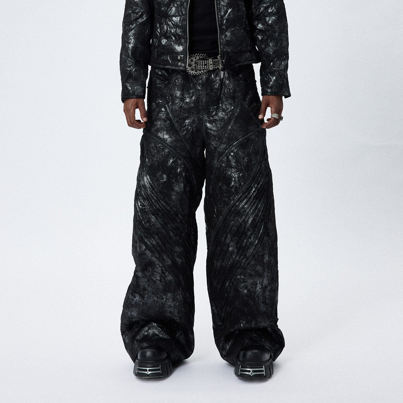 Pantalones de piernas anchas de tinte oscuro