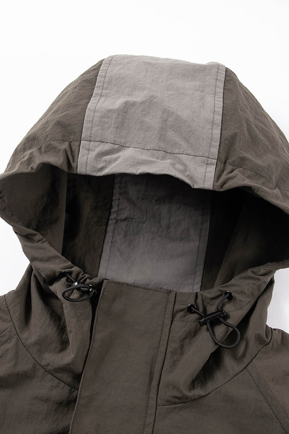 Chaqueta técnica de shell de bolsillo múltiple