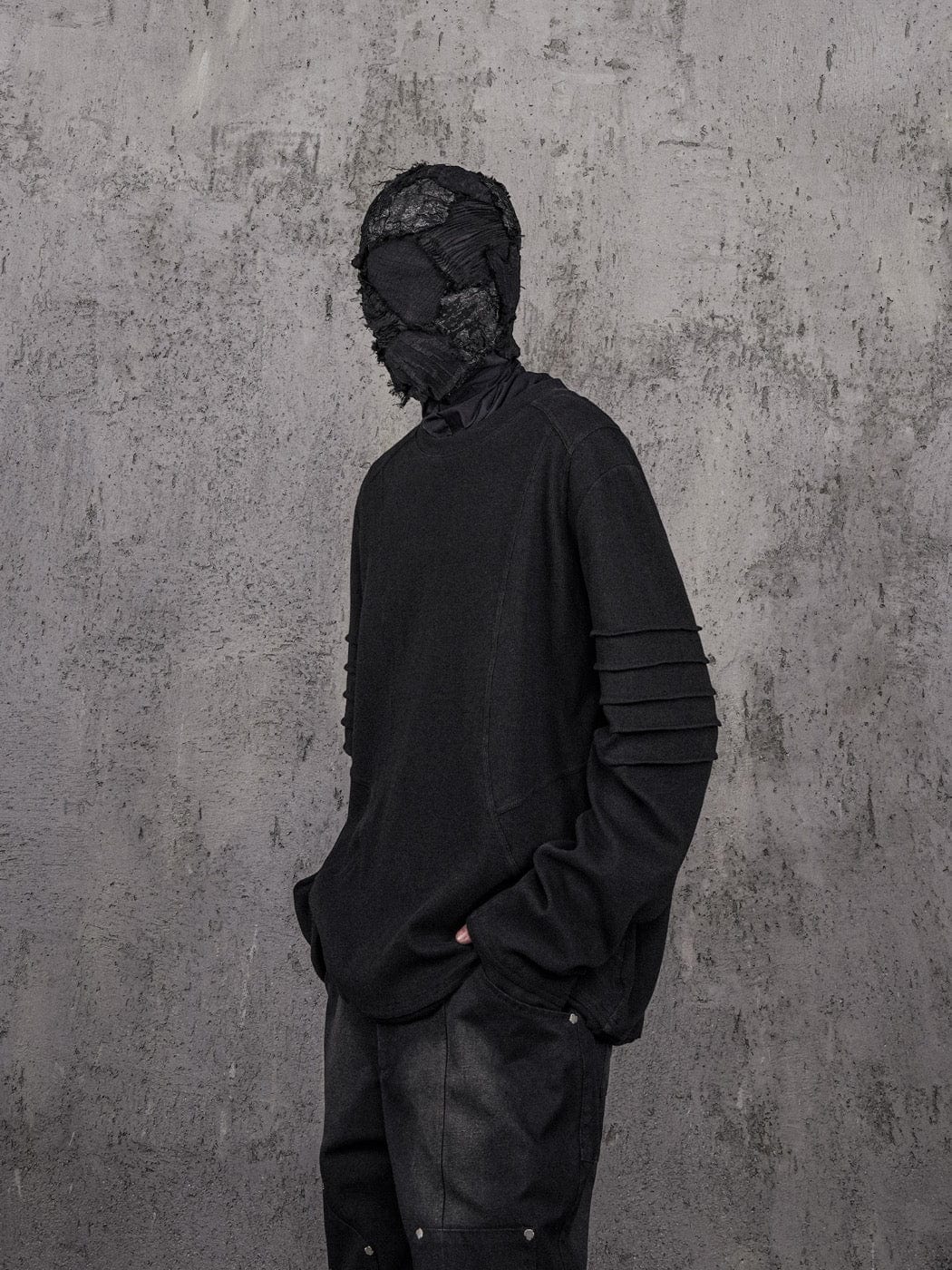 Sudadera con manga atada