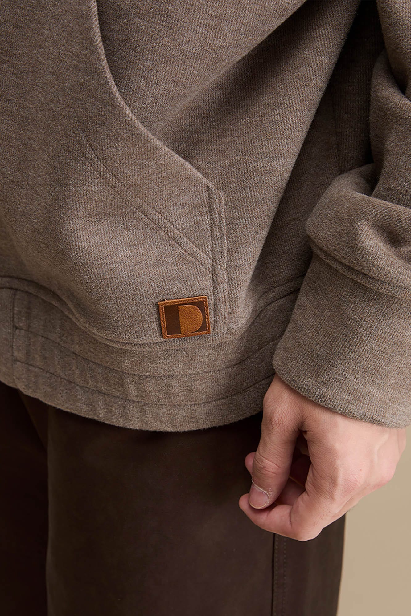Chaqueta con capucha con cremallera forrada de Sherpa